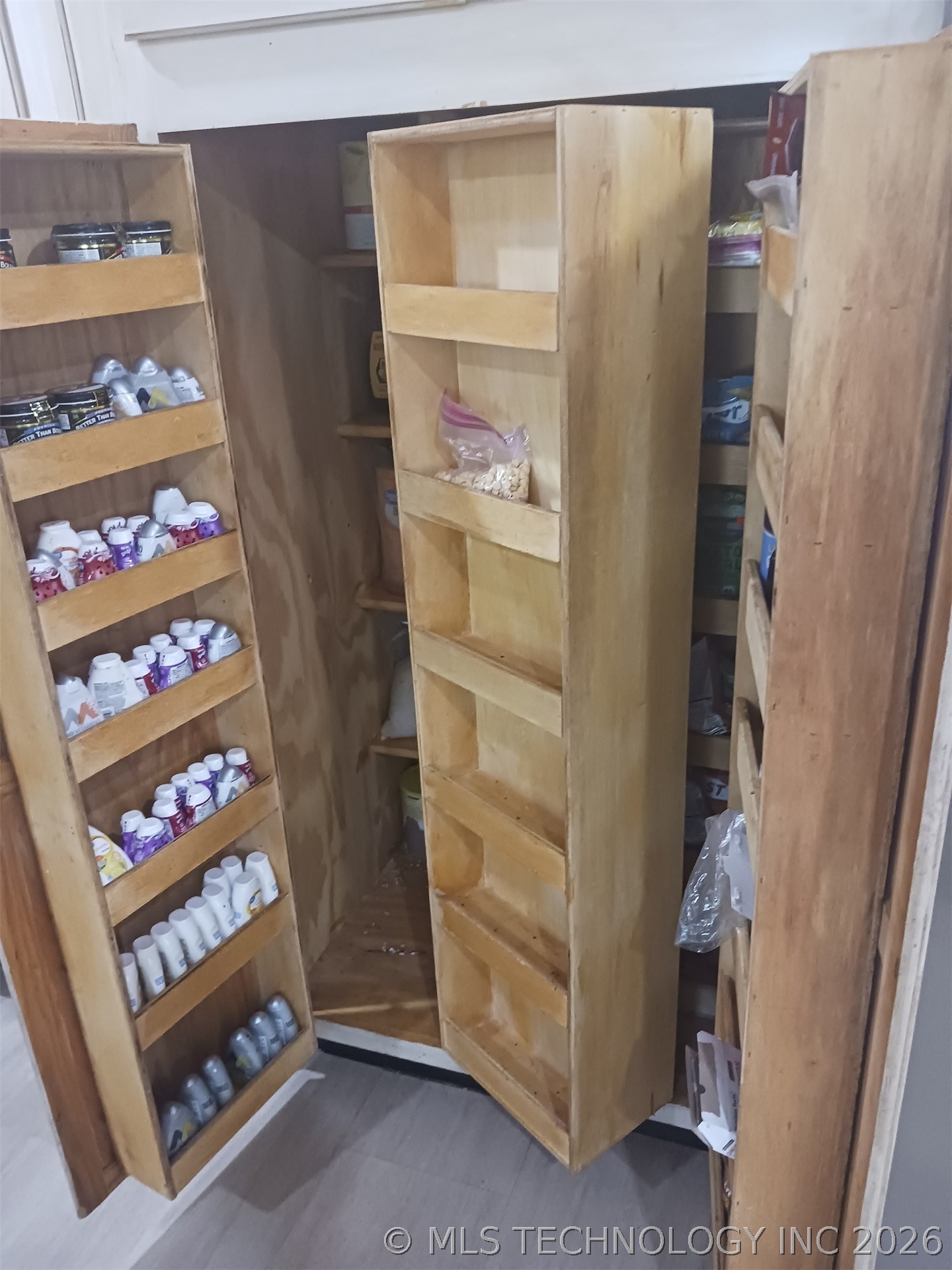 60405 E 252 Lane Property Photo 16