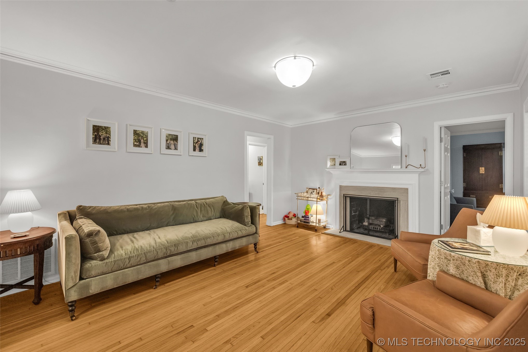 2911 S Boston Court Property Photo 5