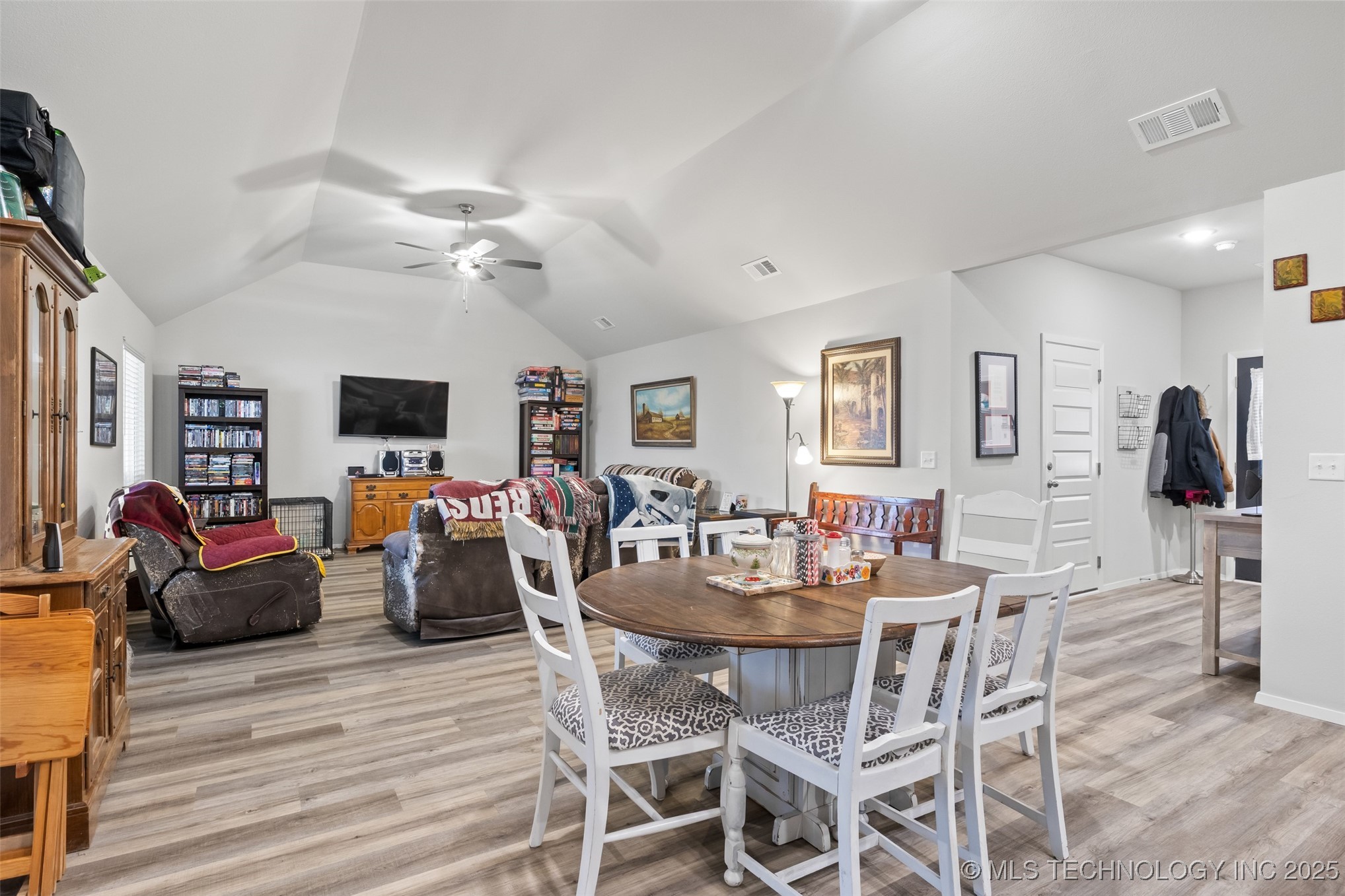 7402 E 89th Street N Property Photo 13