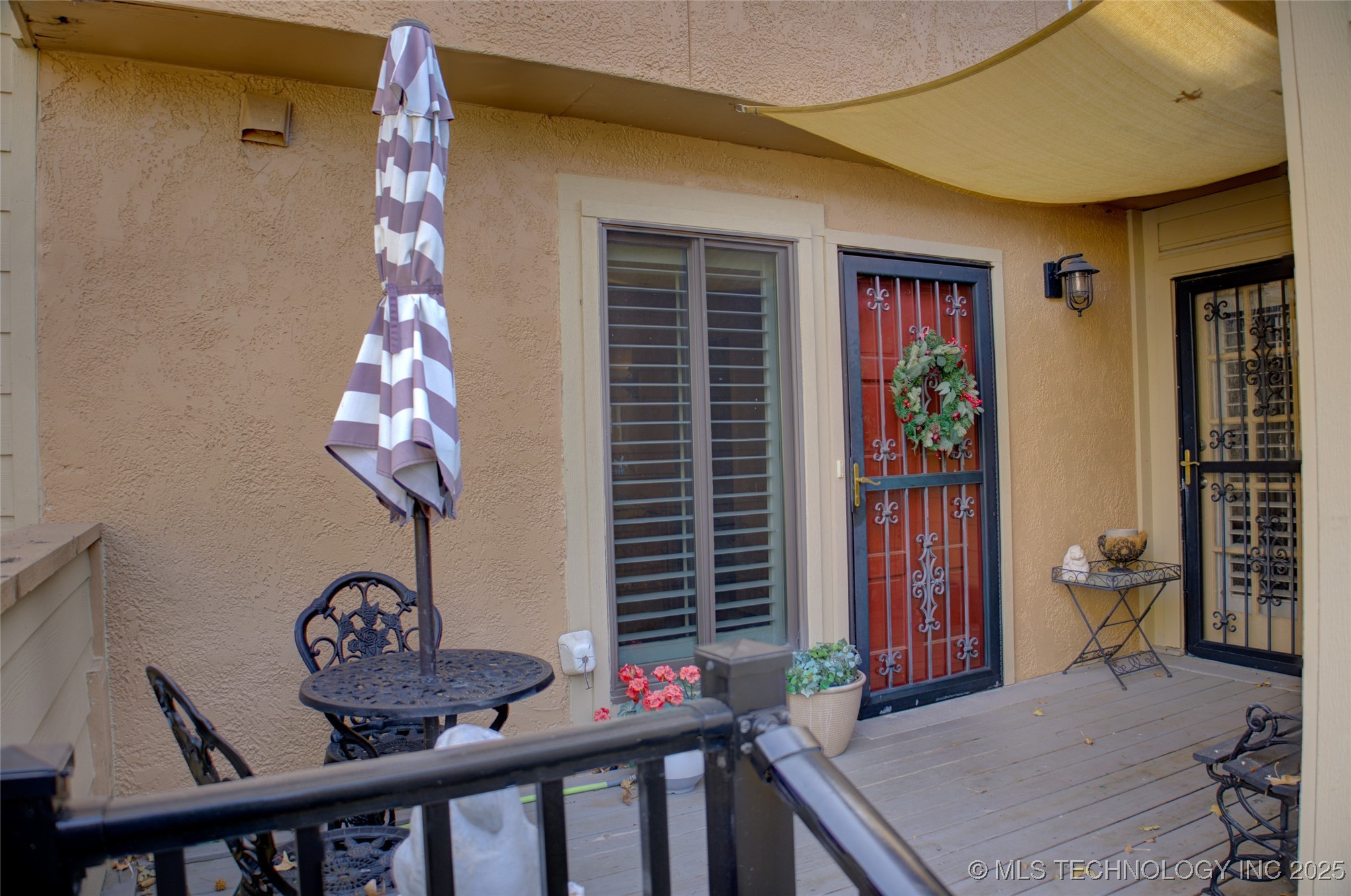 2918 E 84th Street 29 Property Photo 3