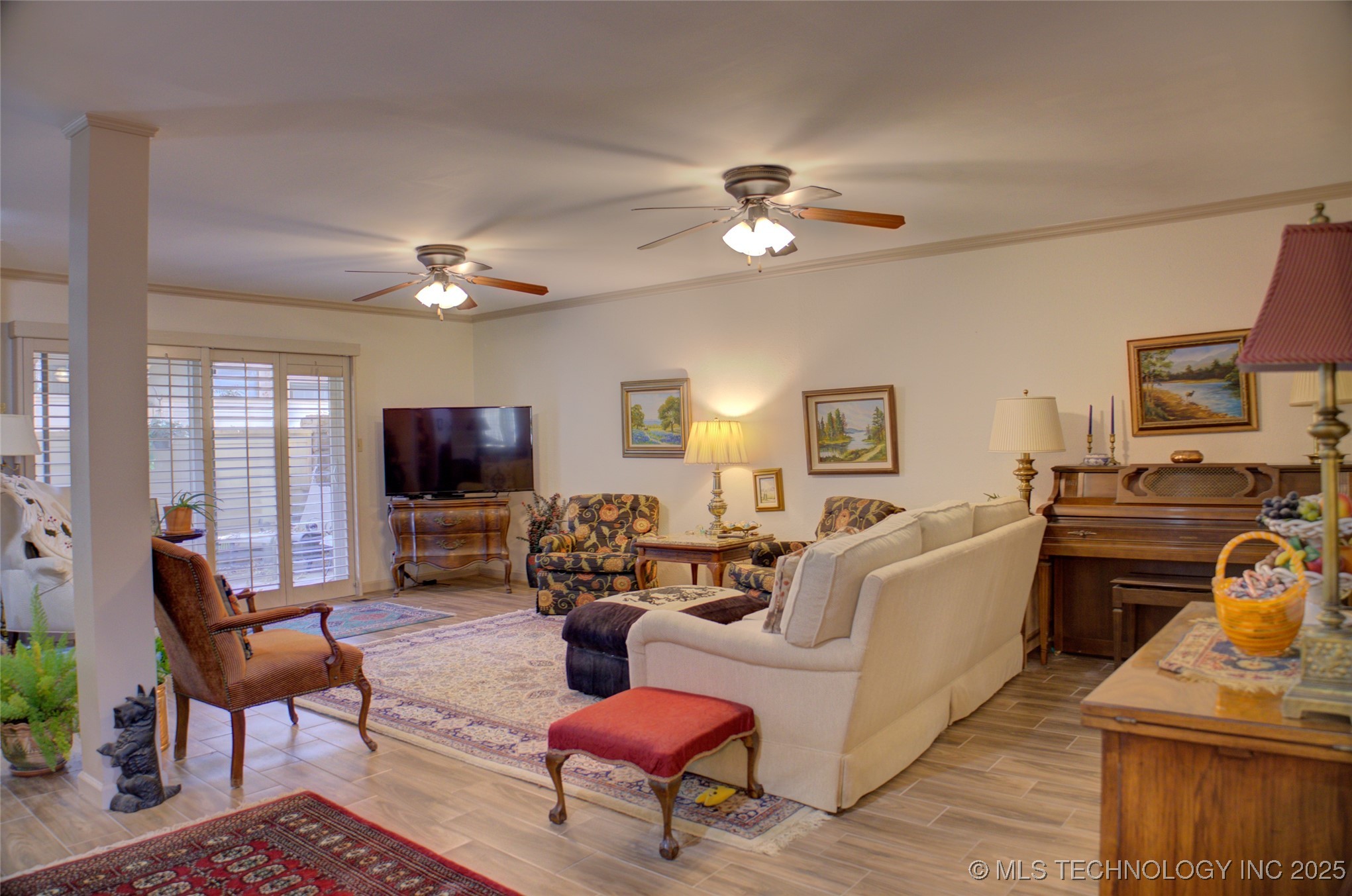 2918 E 84th Street 29 Property Photo 22