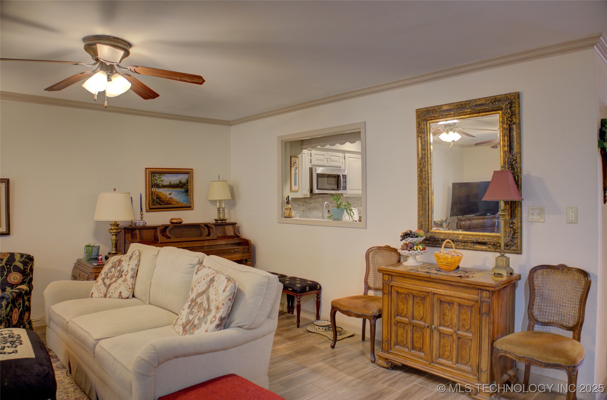 2918 E 84th Street 29 Property Photo 23