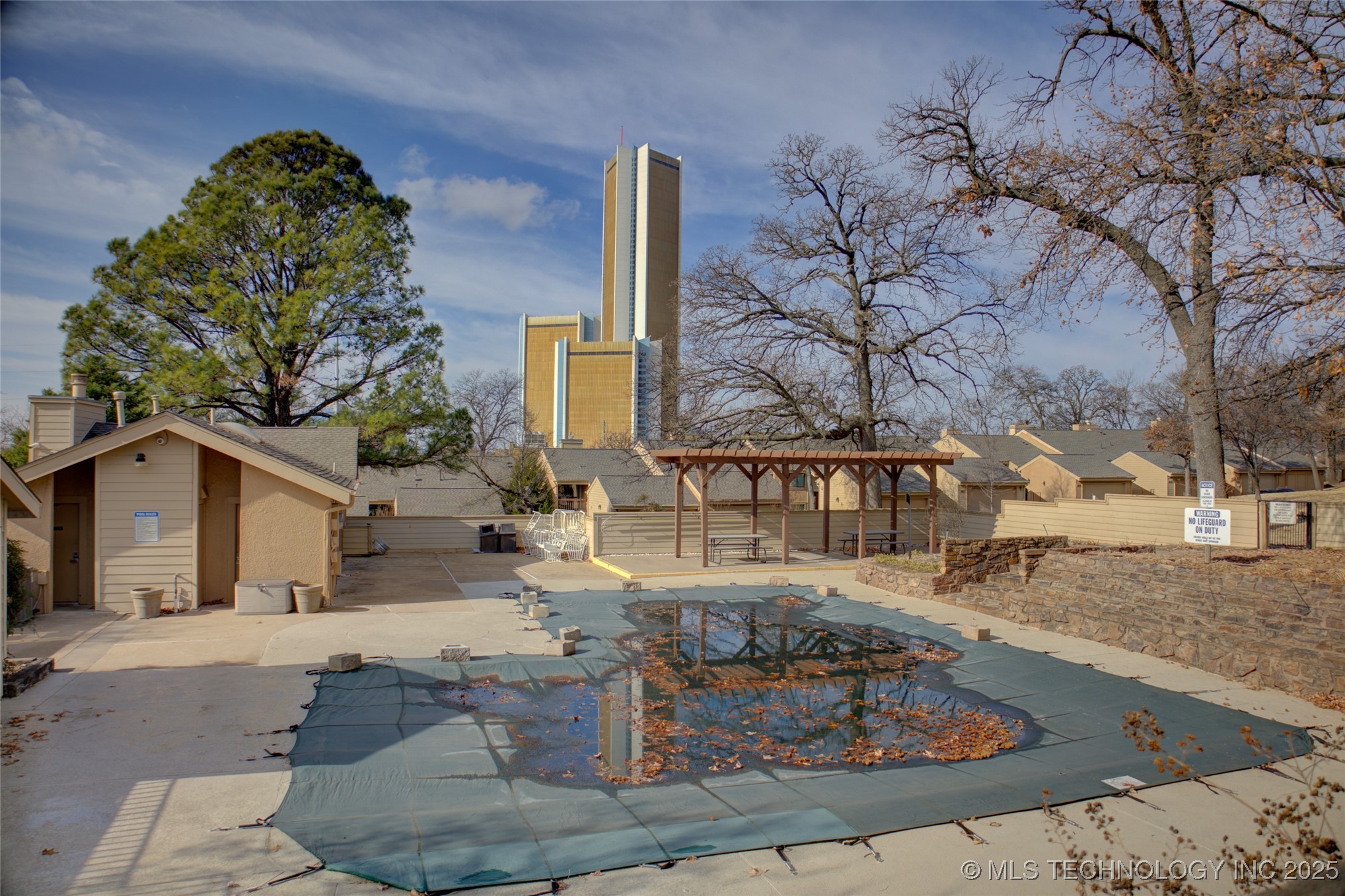 2918 E 84th Street 29 Property Photo 51