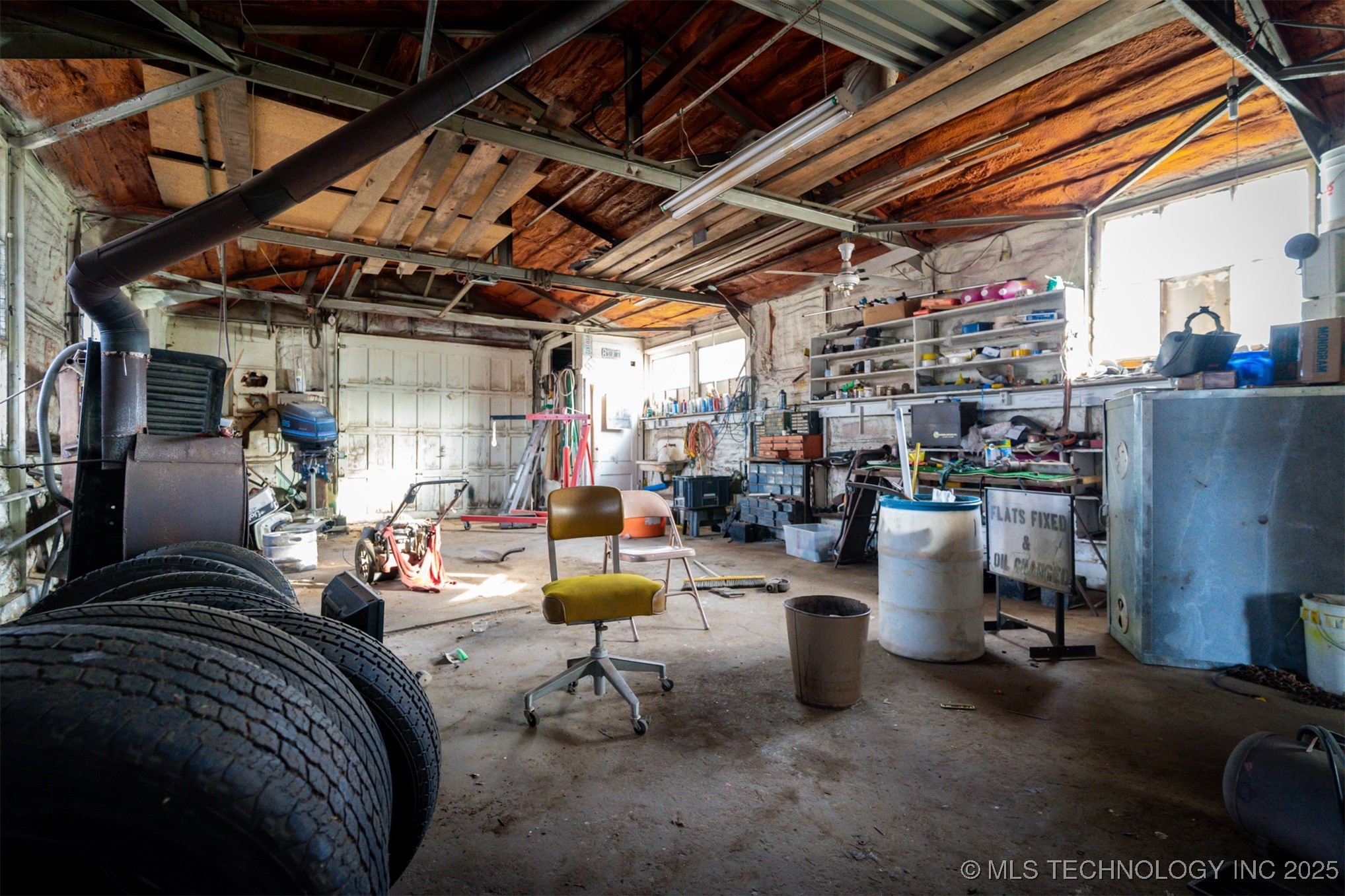 501 E Broadway Street Property Photo 5