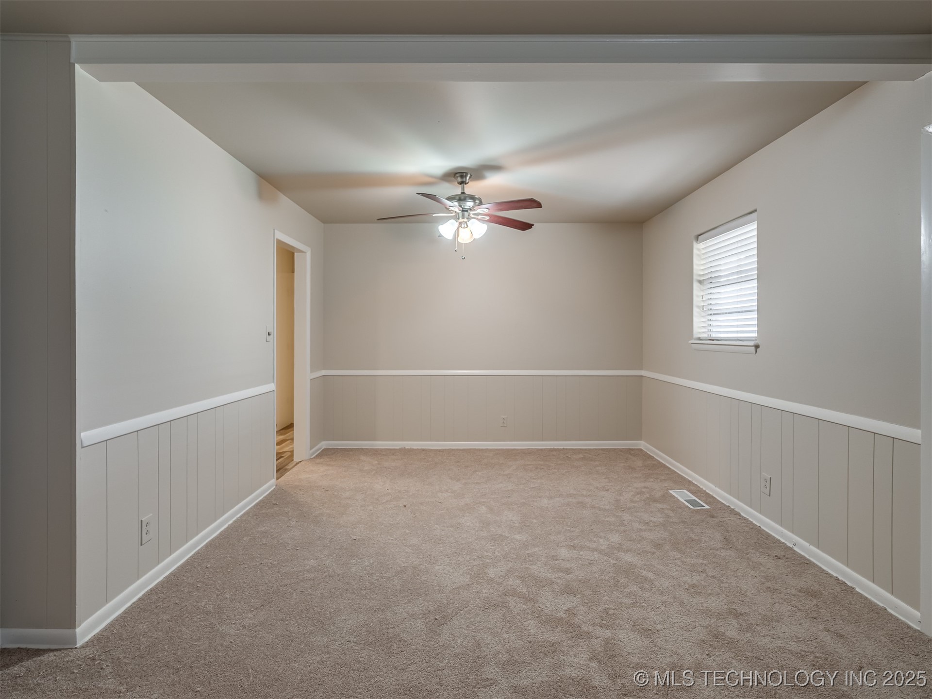 1737 E 56th Street Property Photo 16