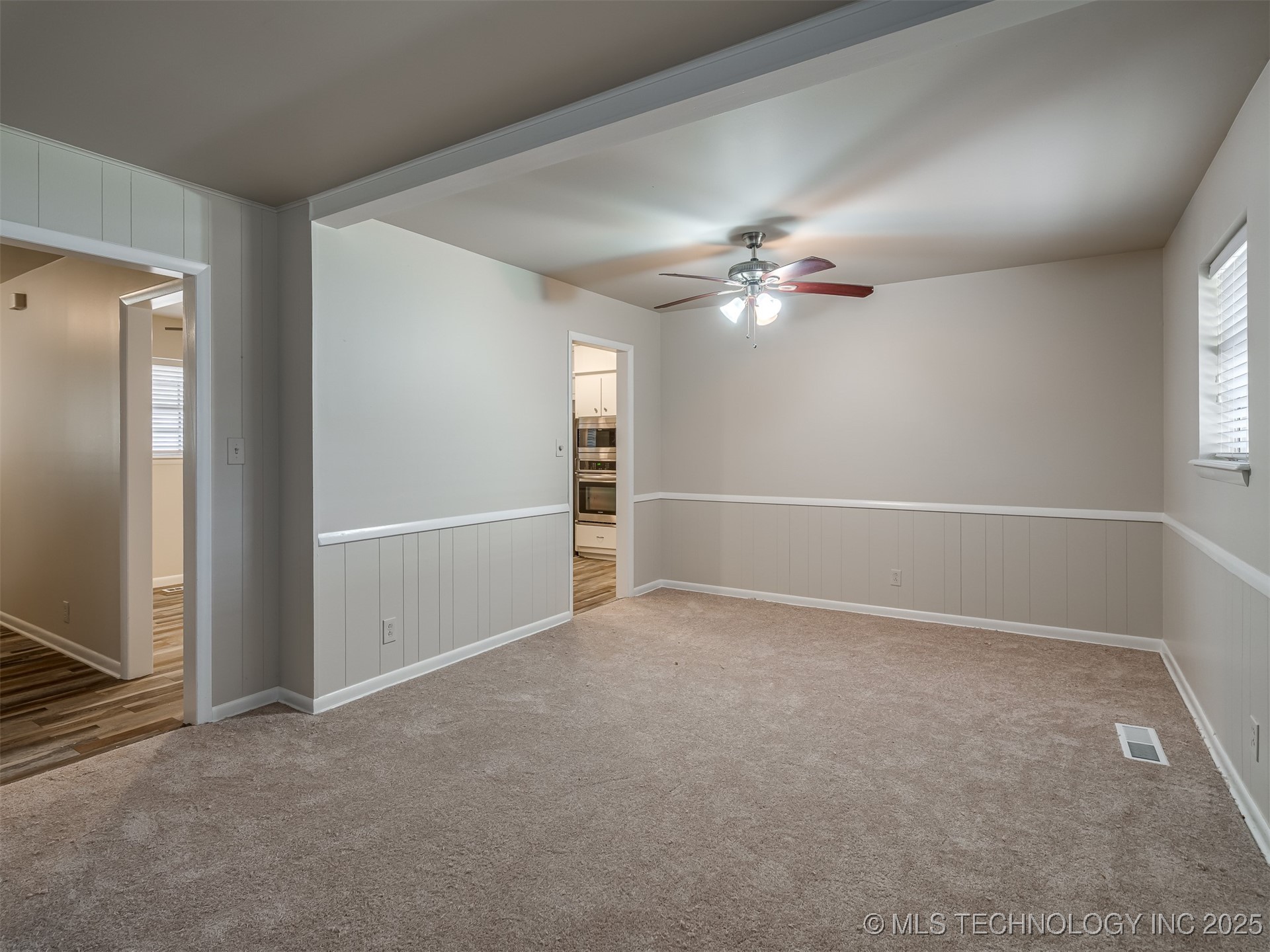 1737 E 56th Street Property Photo 17