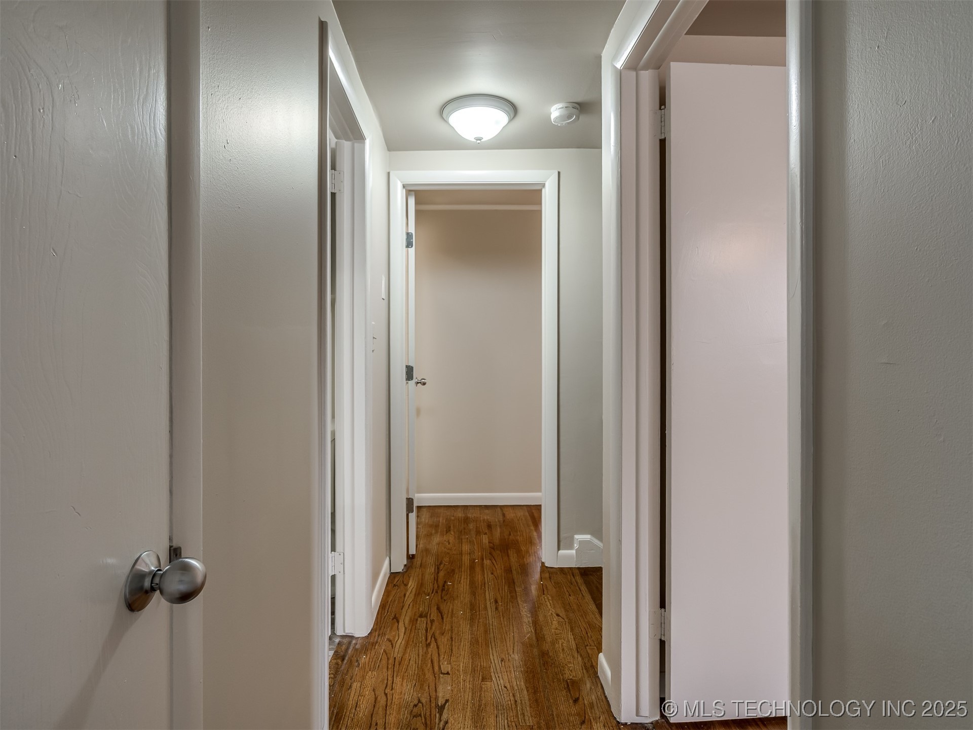 1737 E 56th Street Property Photo 30