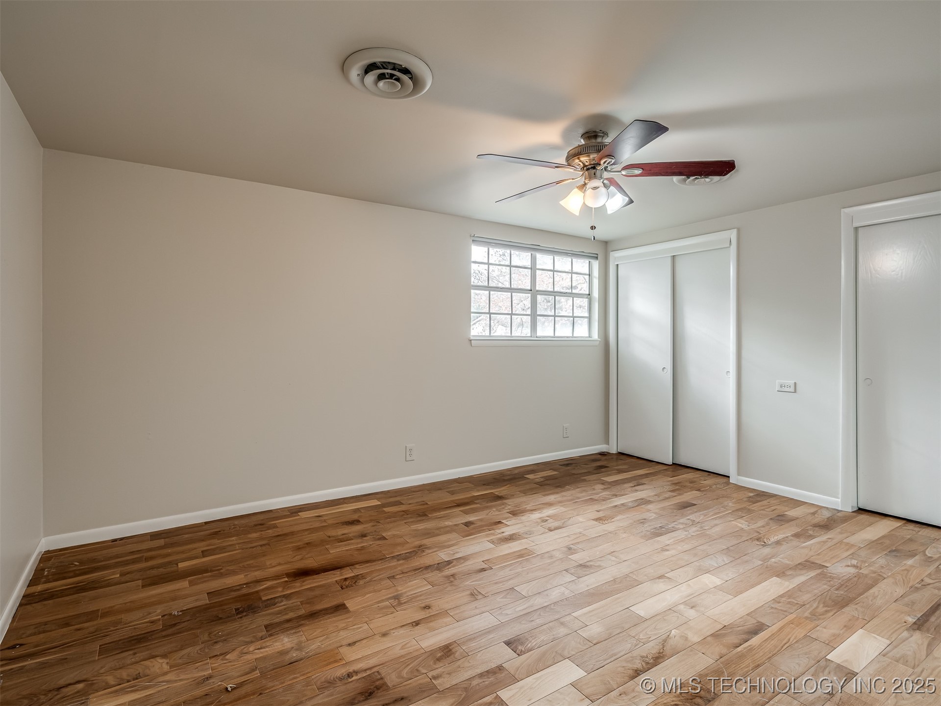 1737 E 56th Street Property Photo 38