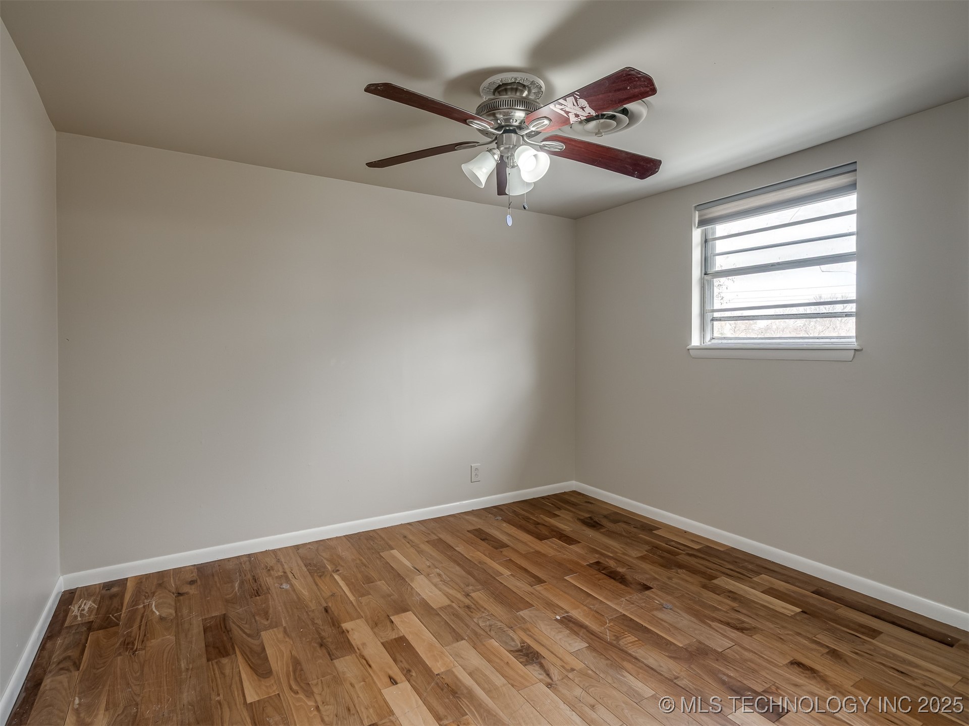 1737 E 56th Street Property Photo 41