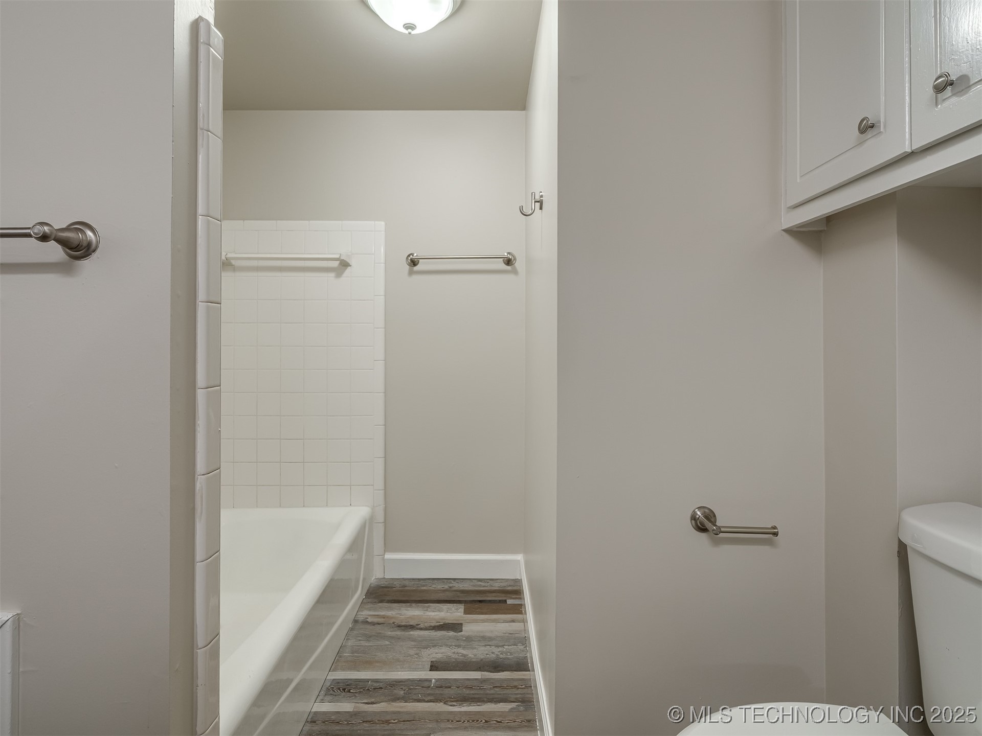 1737 E 56th Street Property Photo 45