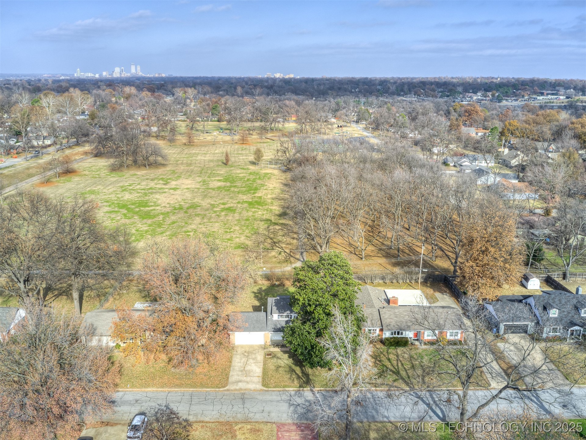 1737 E 56th Street Property Photo 53