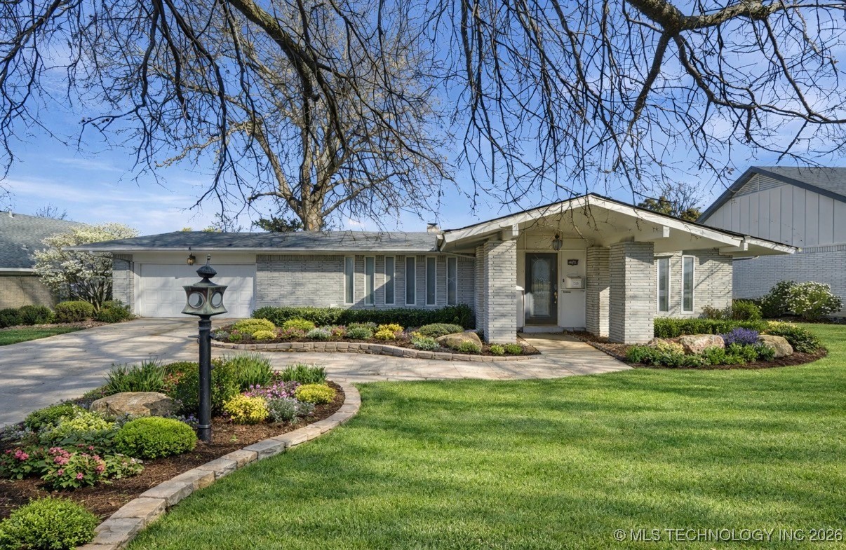 3749 E 48th Place Property Photo 1