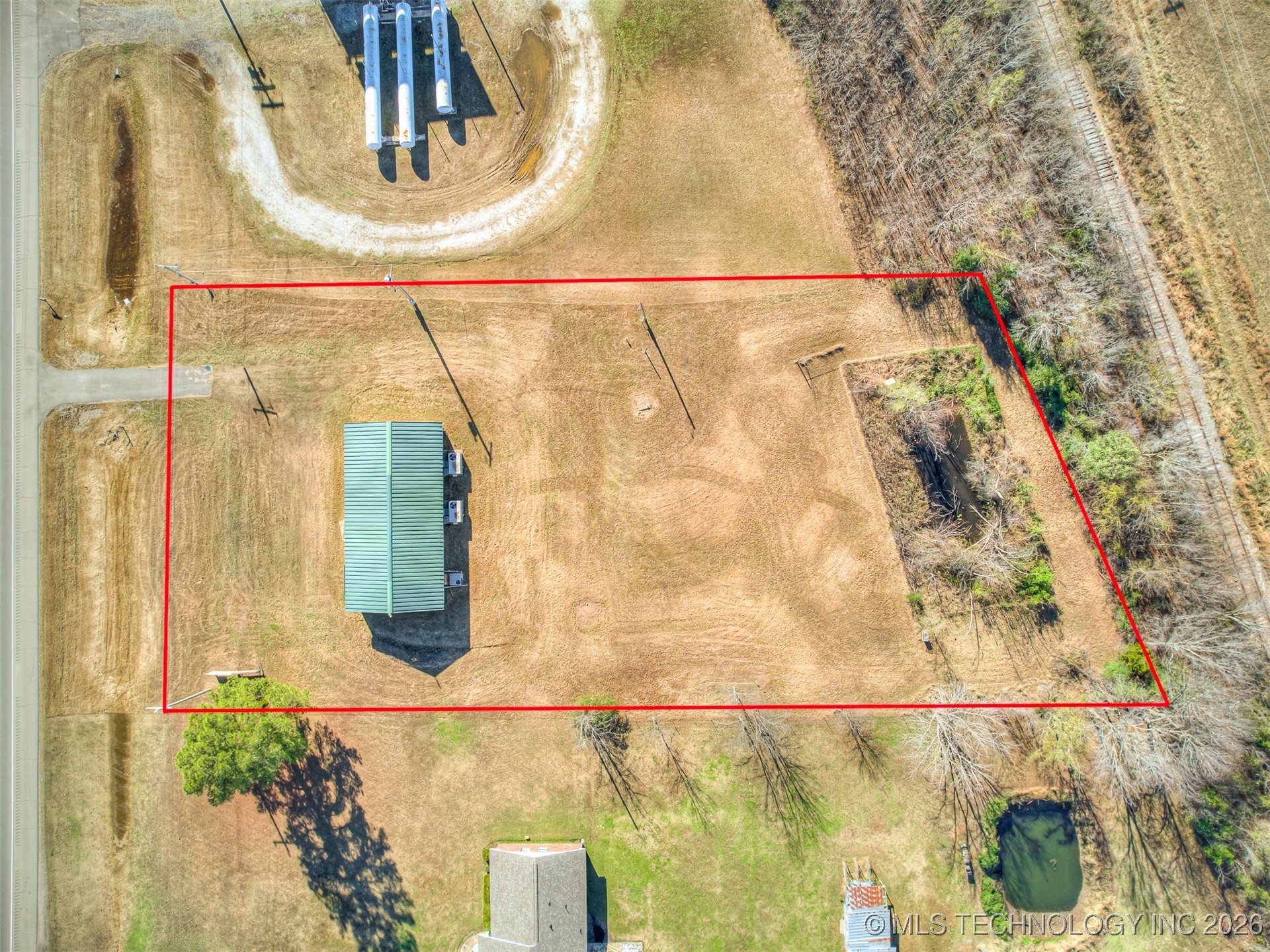 7121 S Cherokee Street Property Photo 9