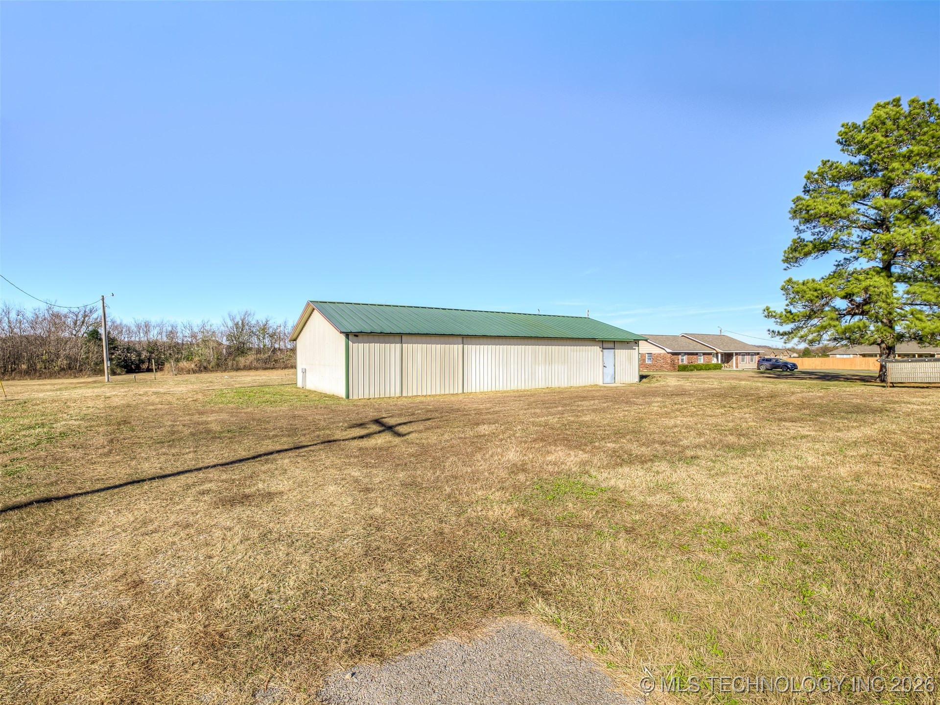 7121 S Cherokee Street Property Photo 20