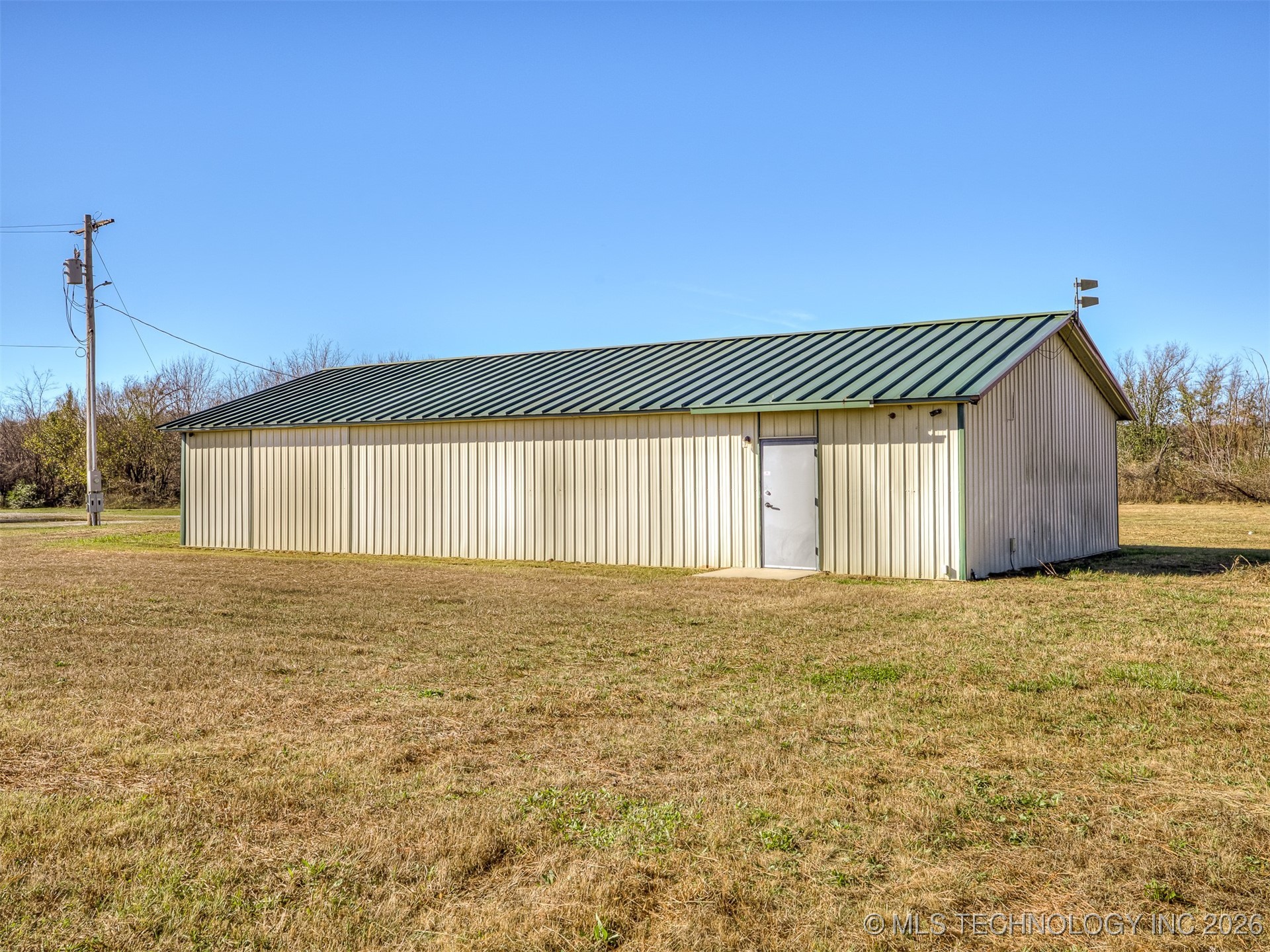 7121 S Cherokee Street Property Photo 21