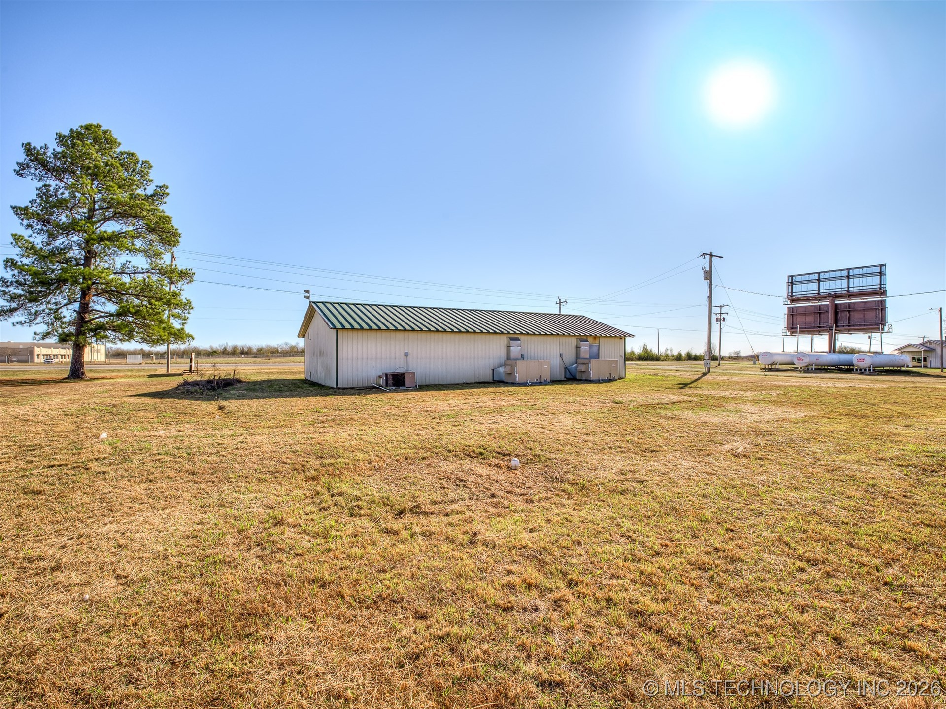 7121 S Cherokee Street Property Photo 26