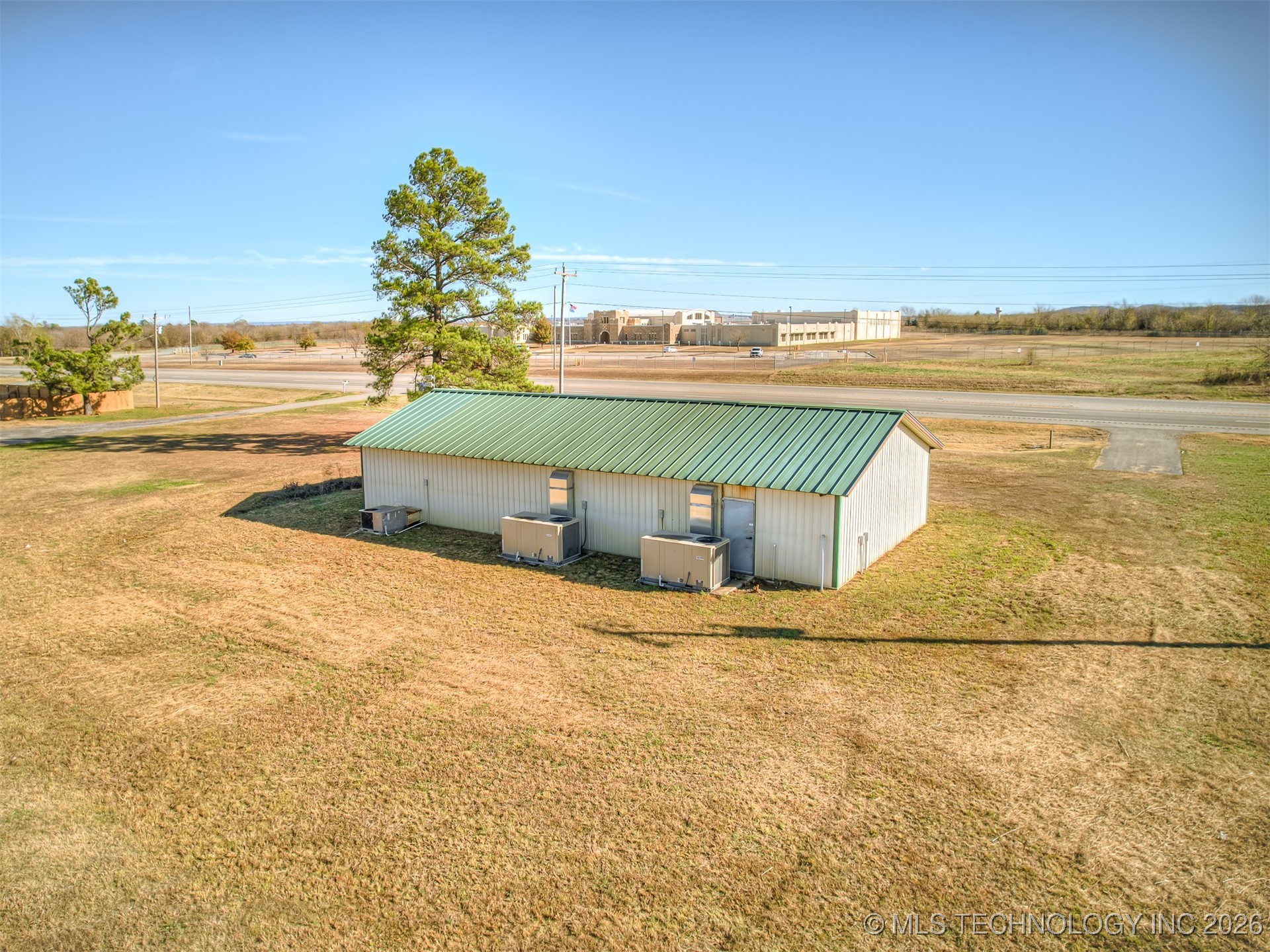 7121 S Cherokee Street Property Photo 33