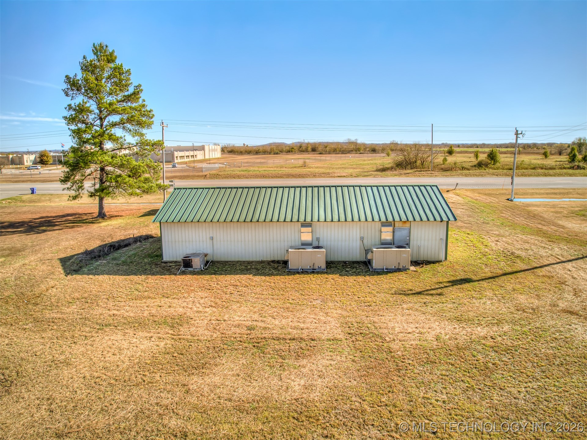 7121 S Cherokee Street Property Photo 34