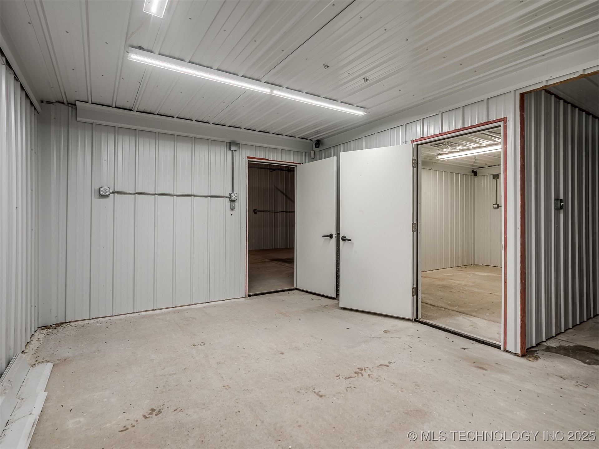 7121 S Cherokee Street Property Photo 36