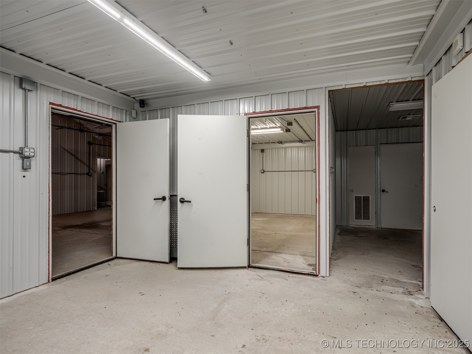 7121 S Cherokee Street Property Photo 37