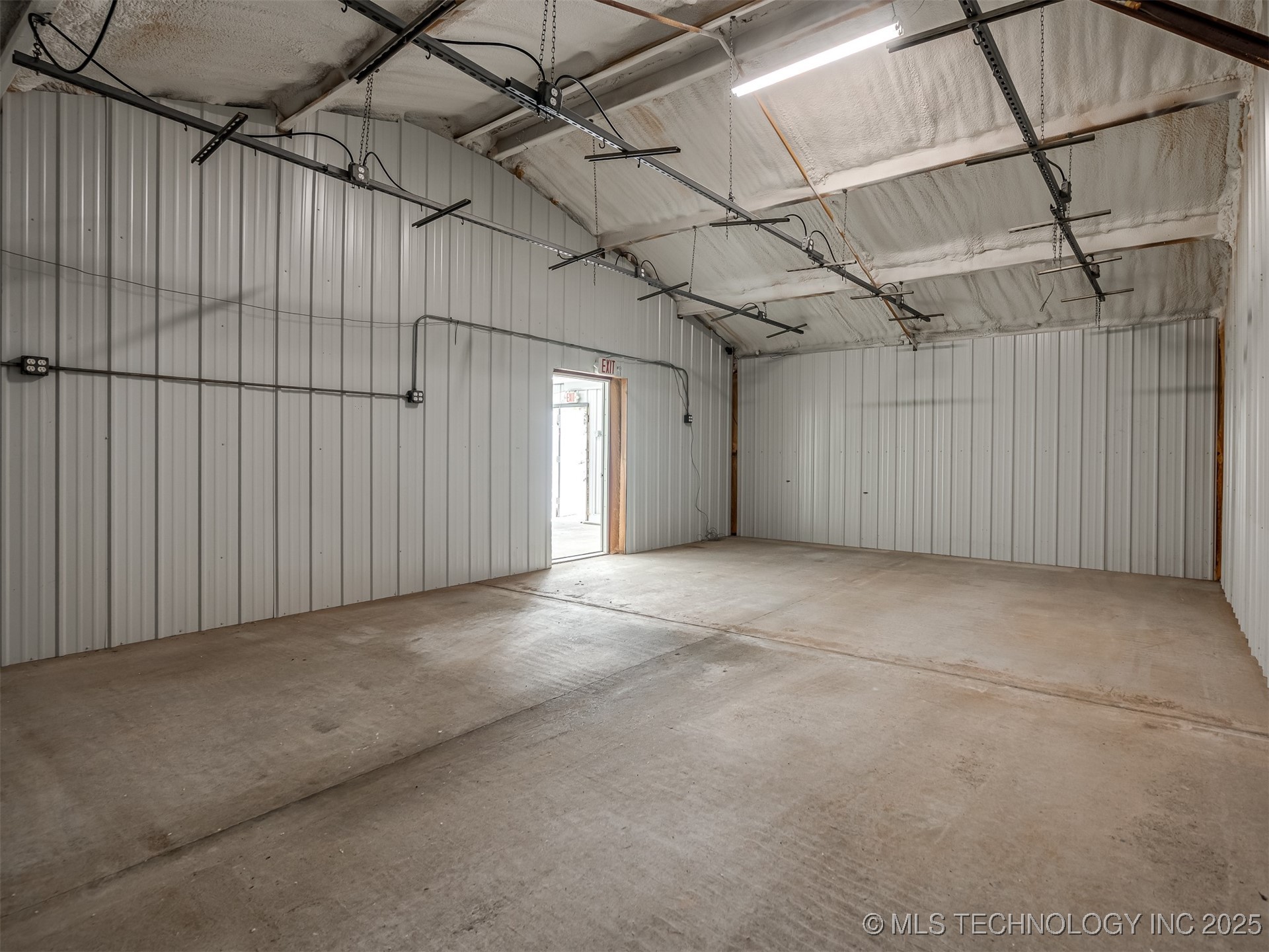 7121 S Cherokee Street Property Photo 41