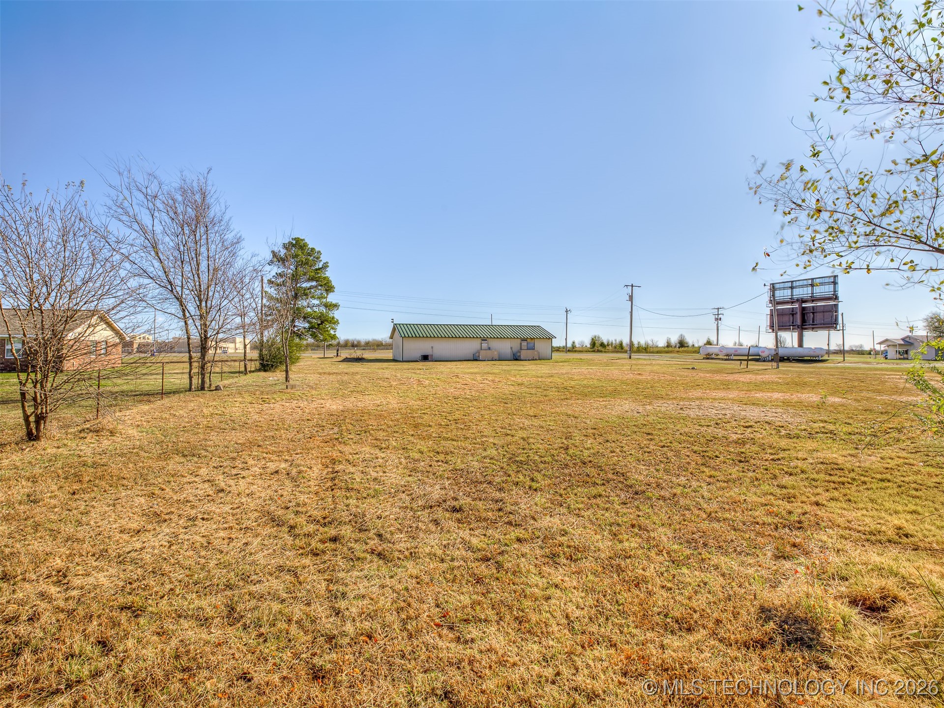 7121 S Cherokee Street Property Photo 53