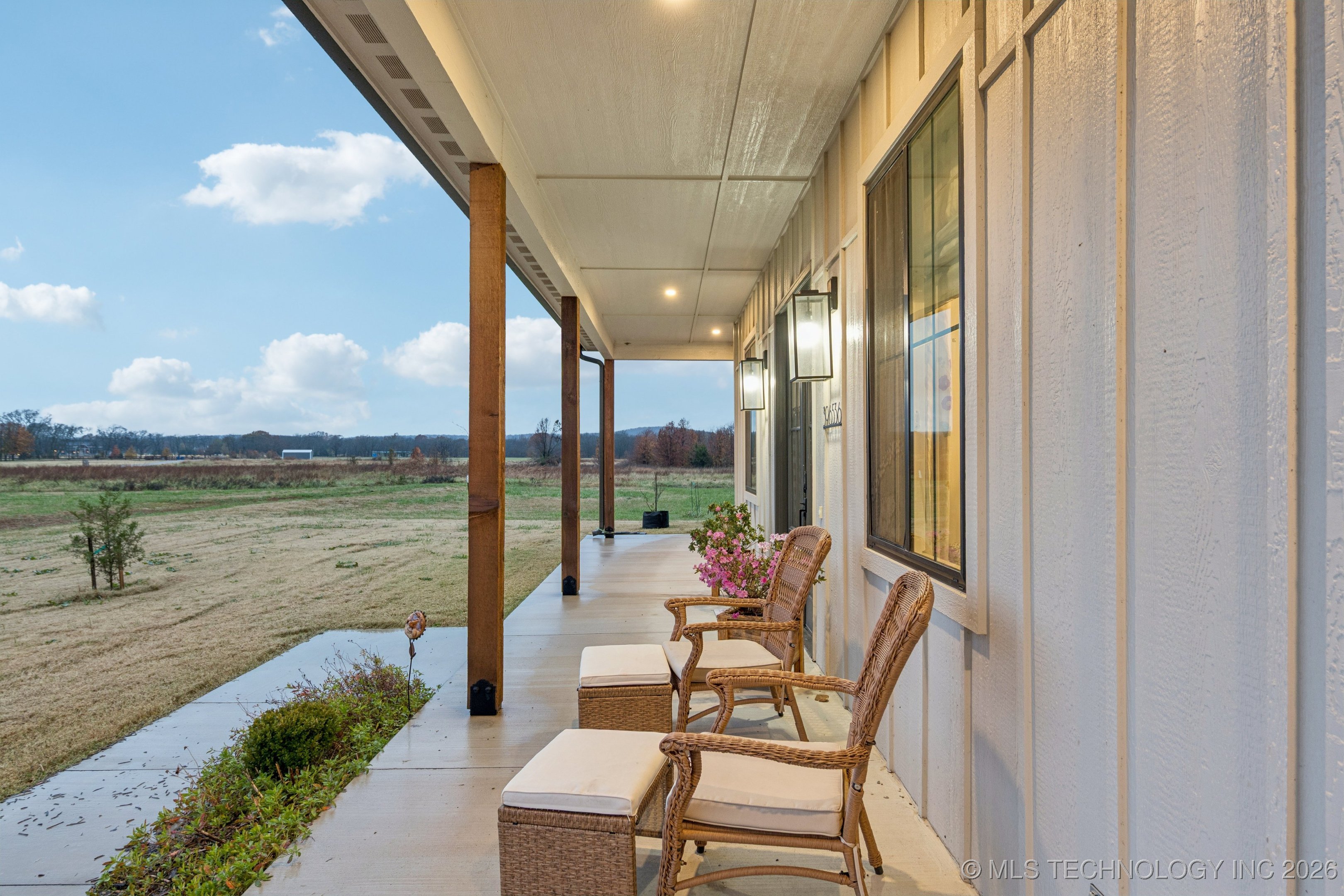 396536 W 2262 Drive Property Photo 5