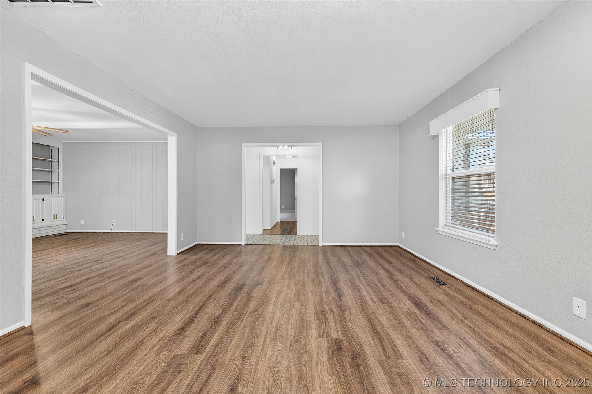 8308 S Indianapolis Place Property Photo 8