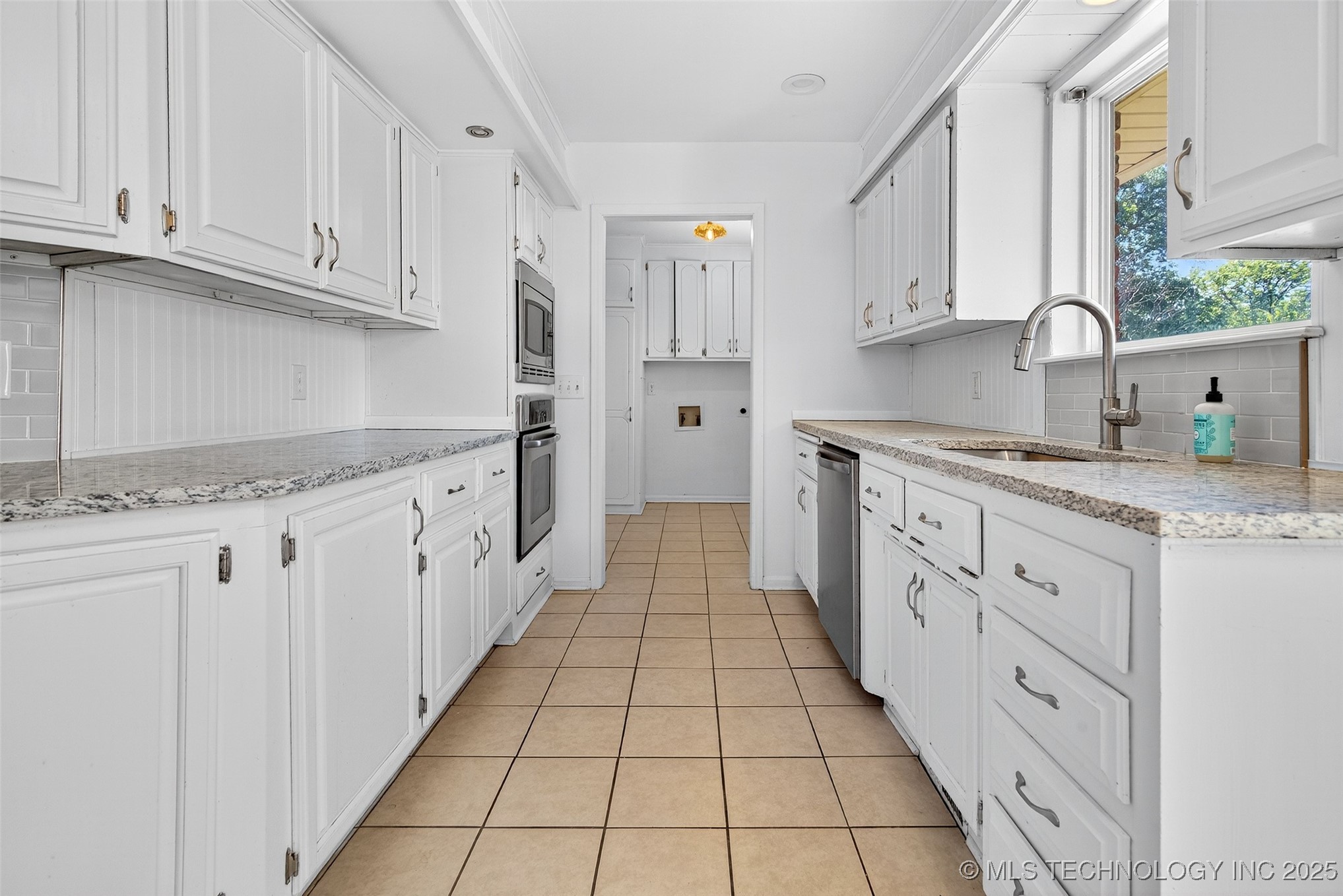 8308 S Indianapolis Place Property Photo 17