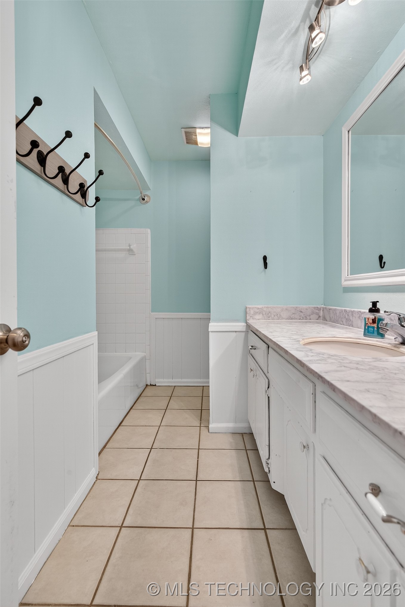 8308 S Indianapolis Place Property Photo 22