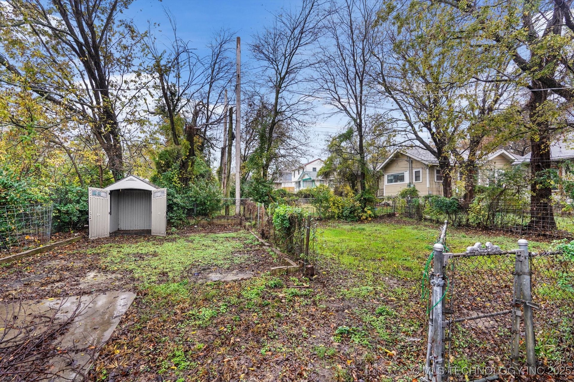 112 E Newton Street Property Photo 21