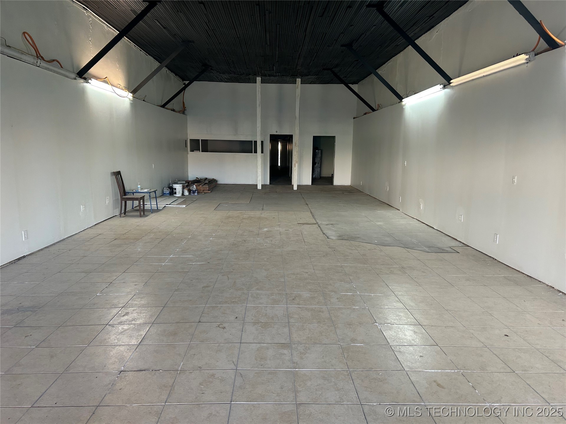 113 N Main Street Property Photo 2