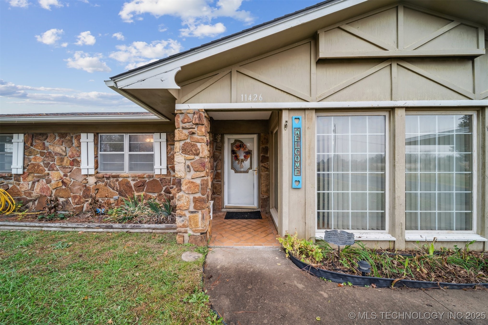 11426 N 123rd East Avenue Property Photo 4