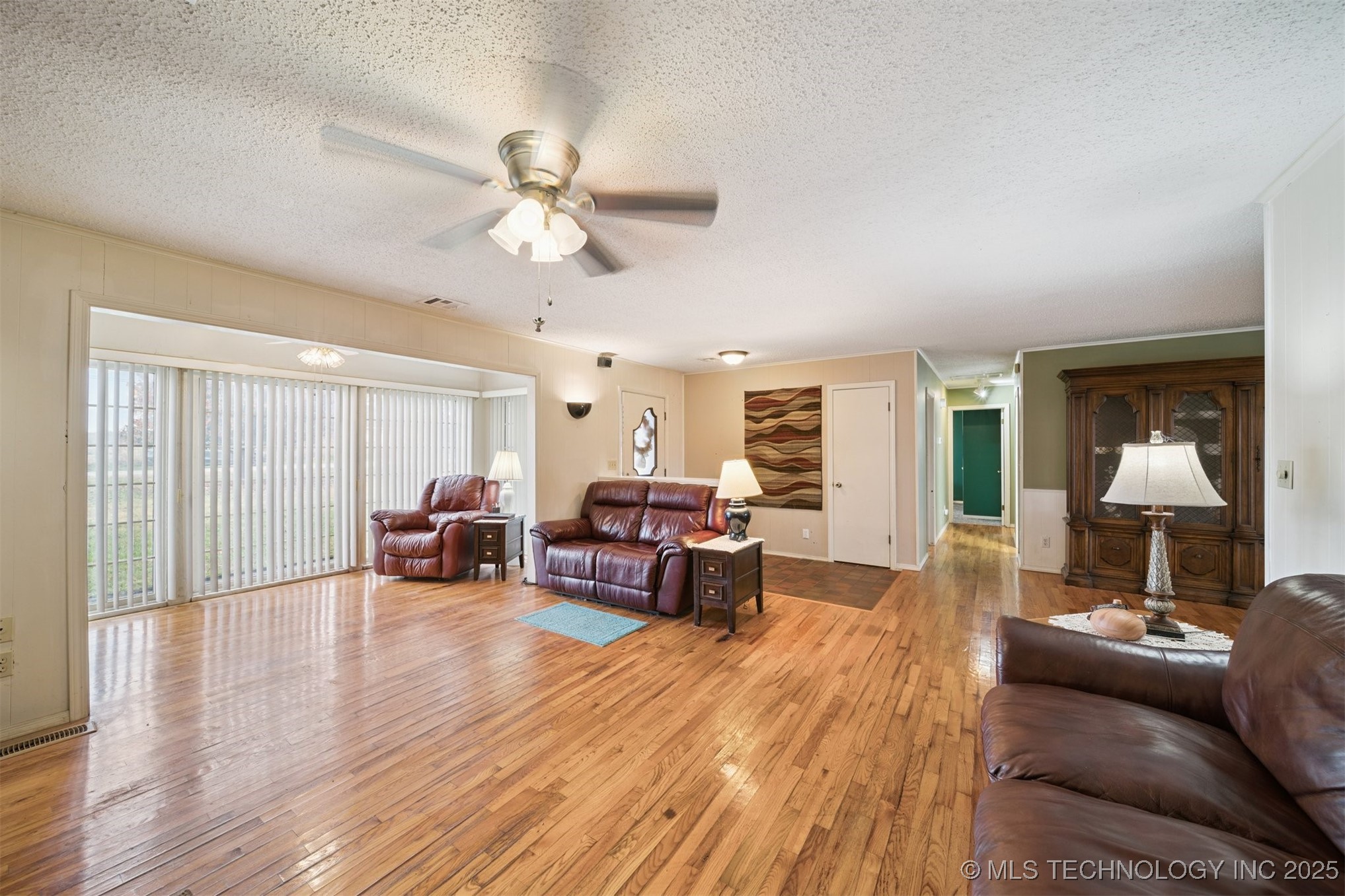 11426 N 123rd East Avenue Property Photo 6