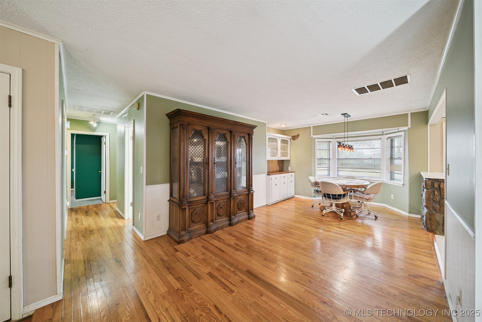 11426 N 123rd East Avenue Property Photo 8