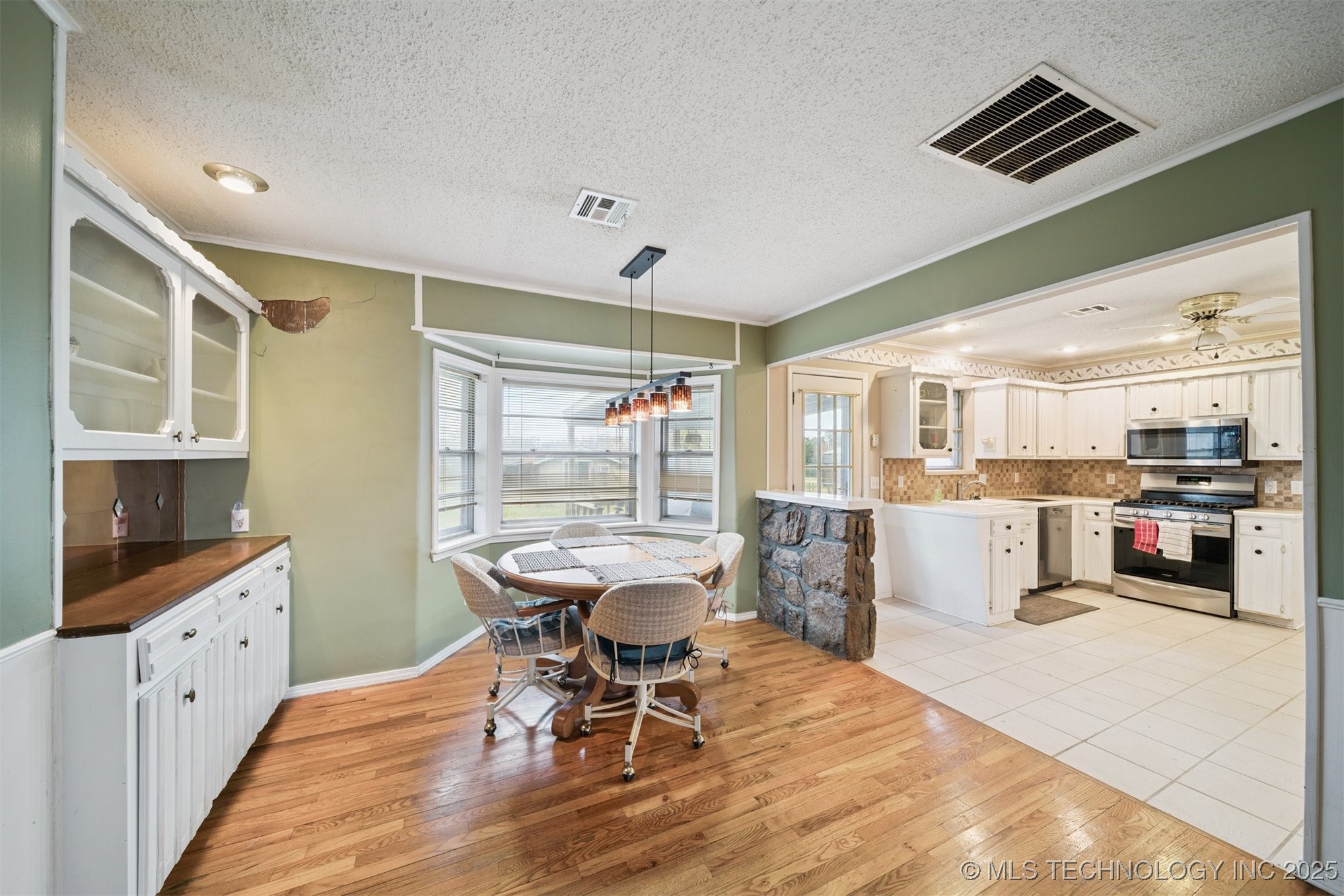 11426 N 123rd East Avenue Property Photo 9