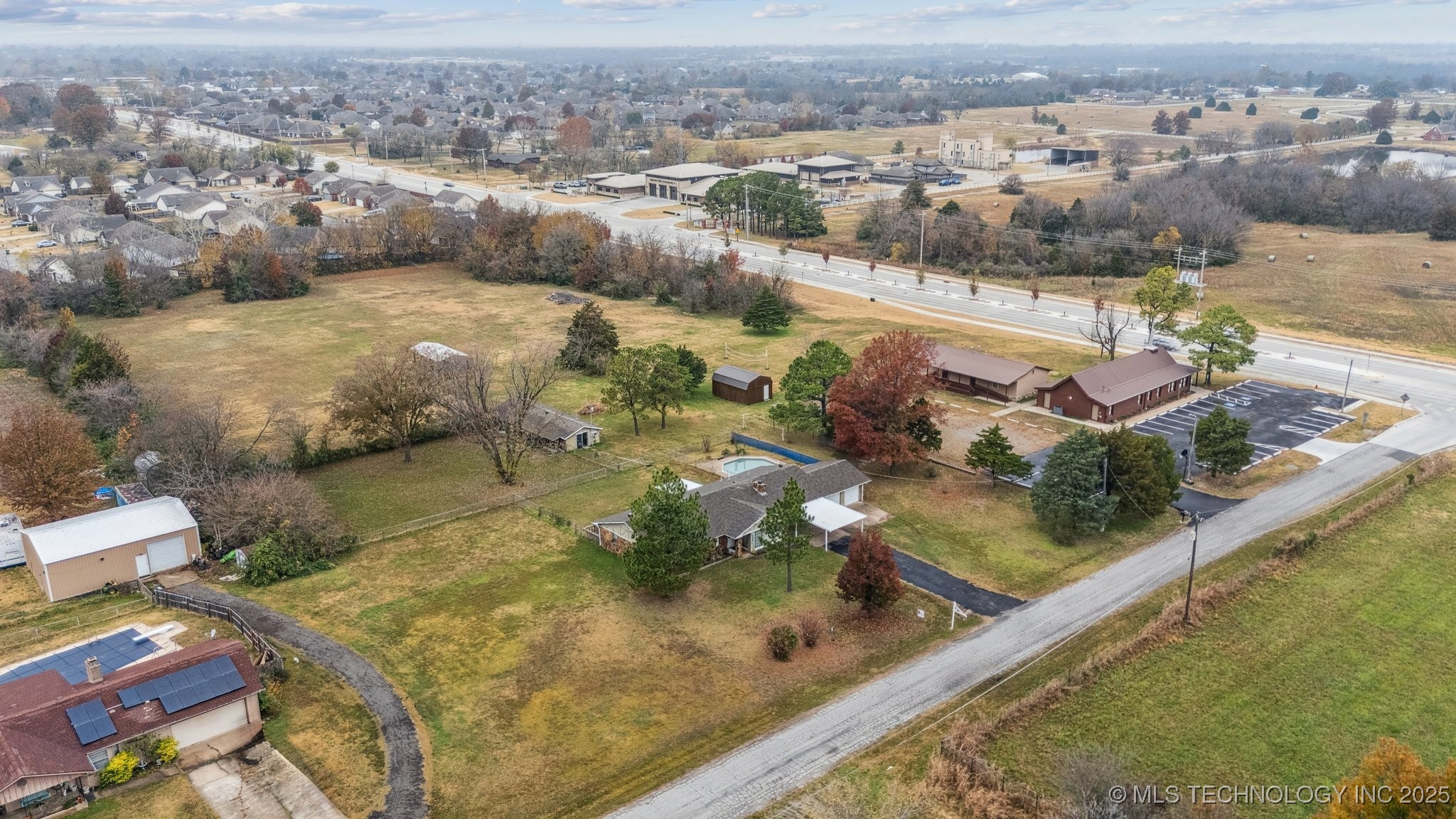 11426 N 123rd East Avenue Property Photo 33