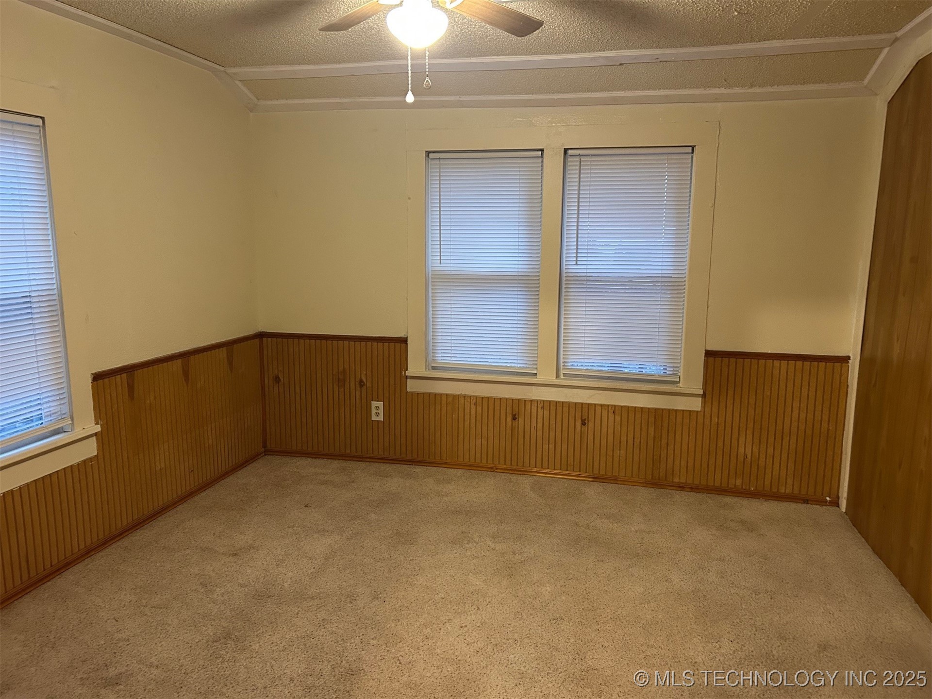 2207 Sallie Street Property Photo 9