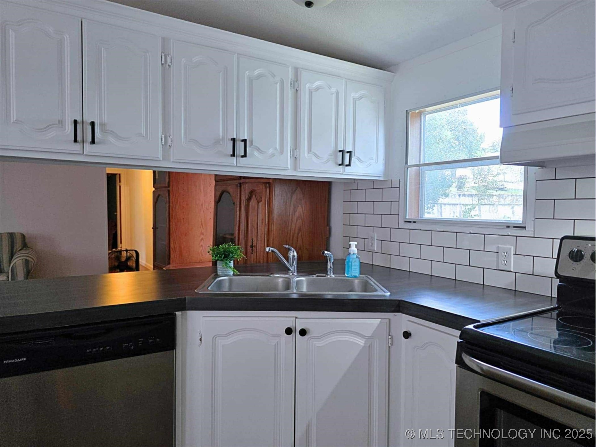 510 1st Street Property Photo 9