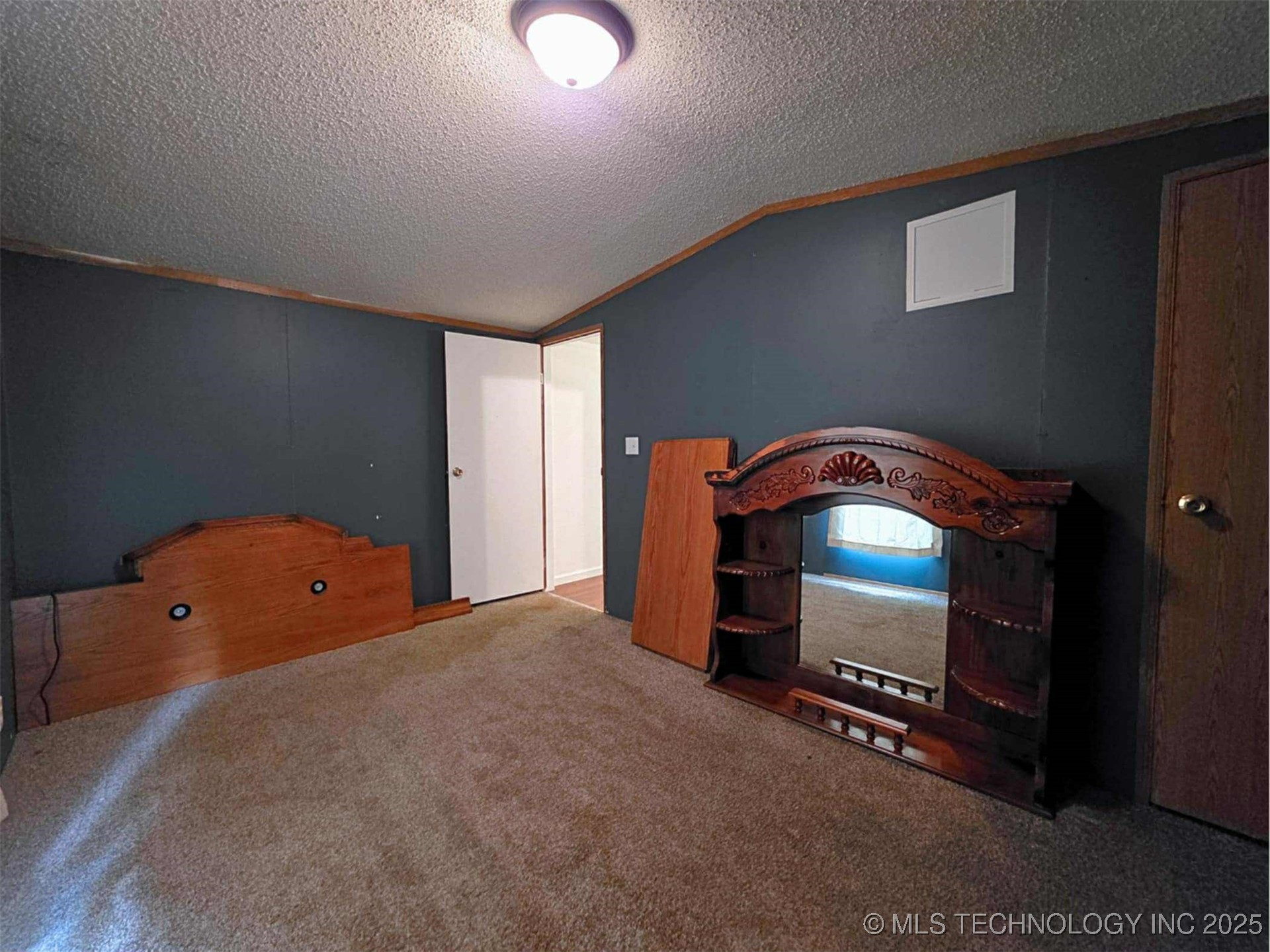 510 1st Street Property Photo 16