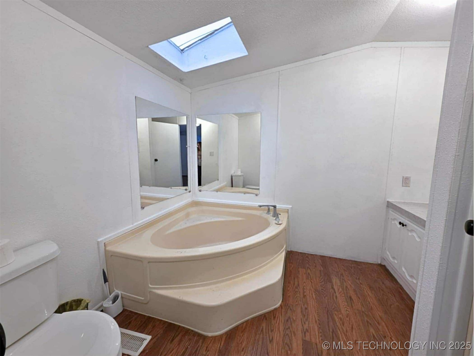 510 1st Street Property Photo 21