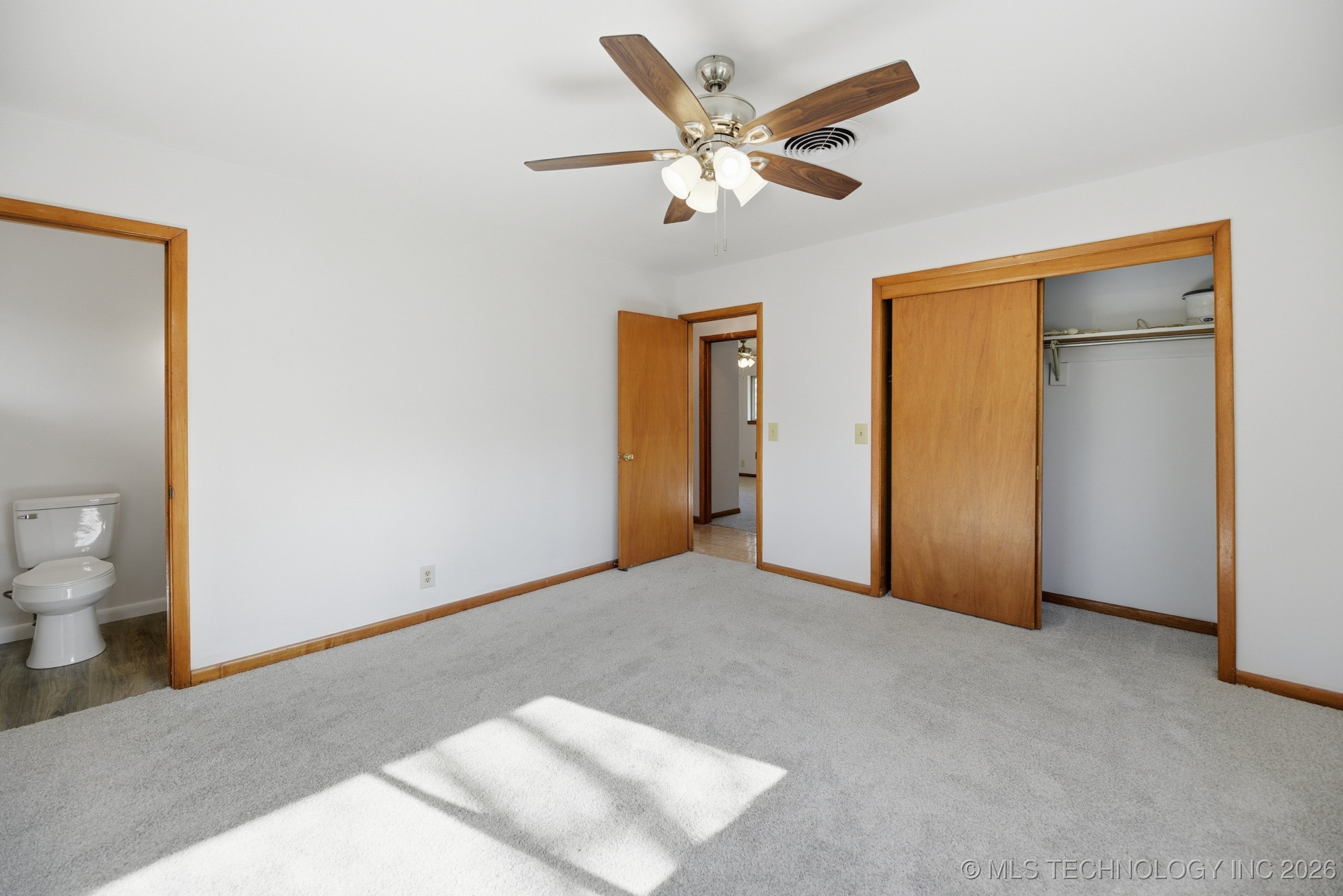 2600 S Hickory Street Property Photo 24