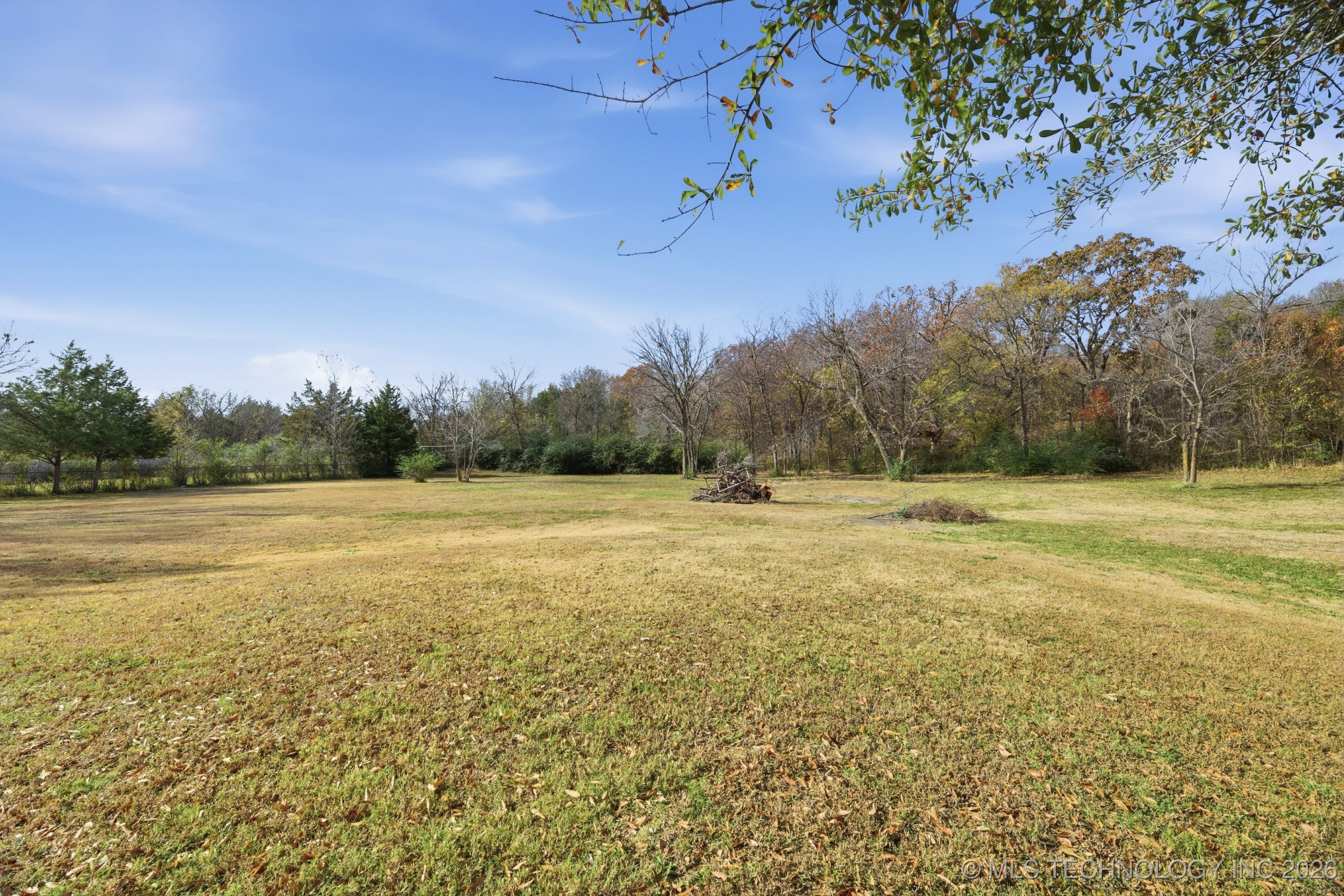 2600 S Hickory Street Property Photo 26