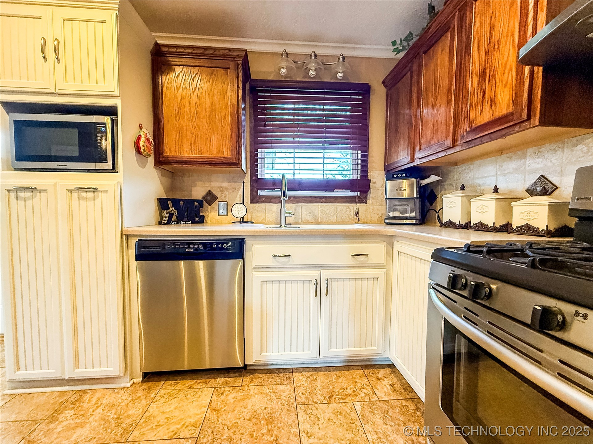 300490 E 1800 Road Property Photo 11