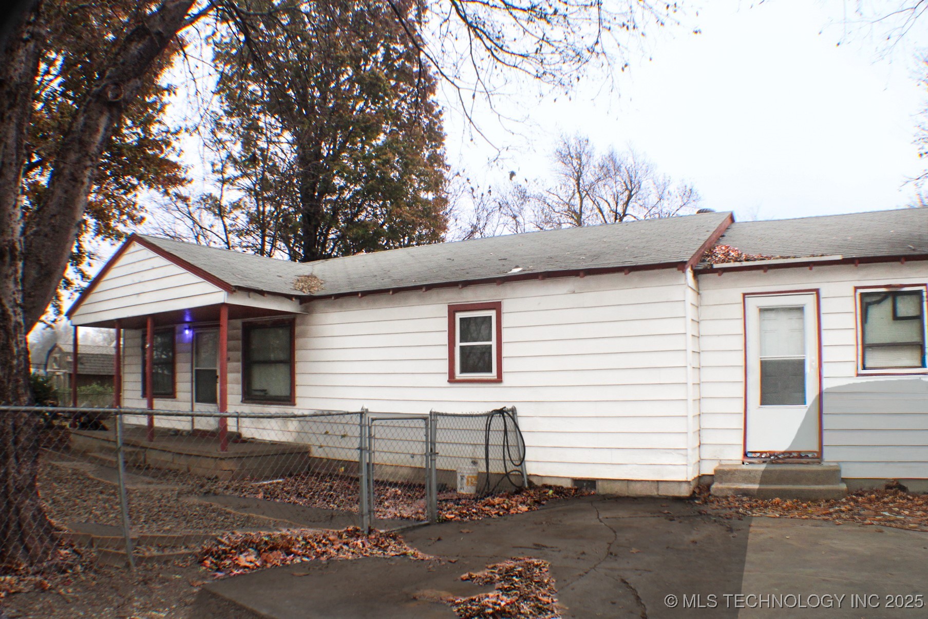 215 S 4th Street Property Photo 1