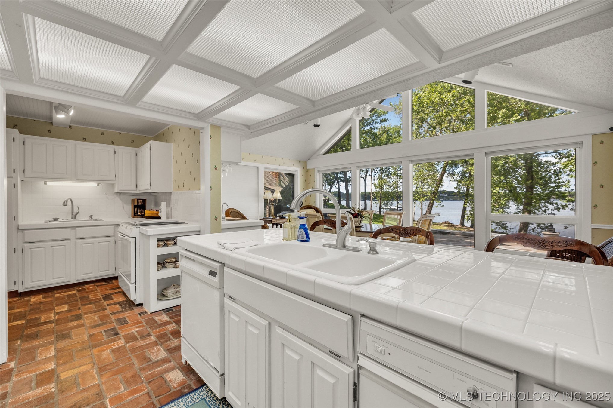 3112 Shore Drive Property Photo 22