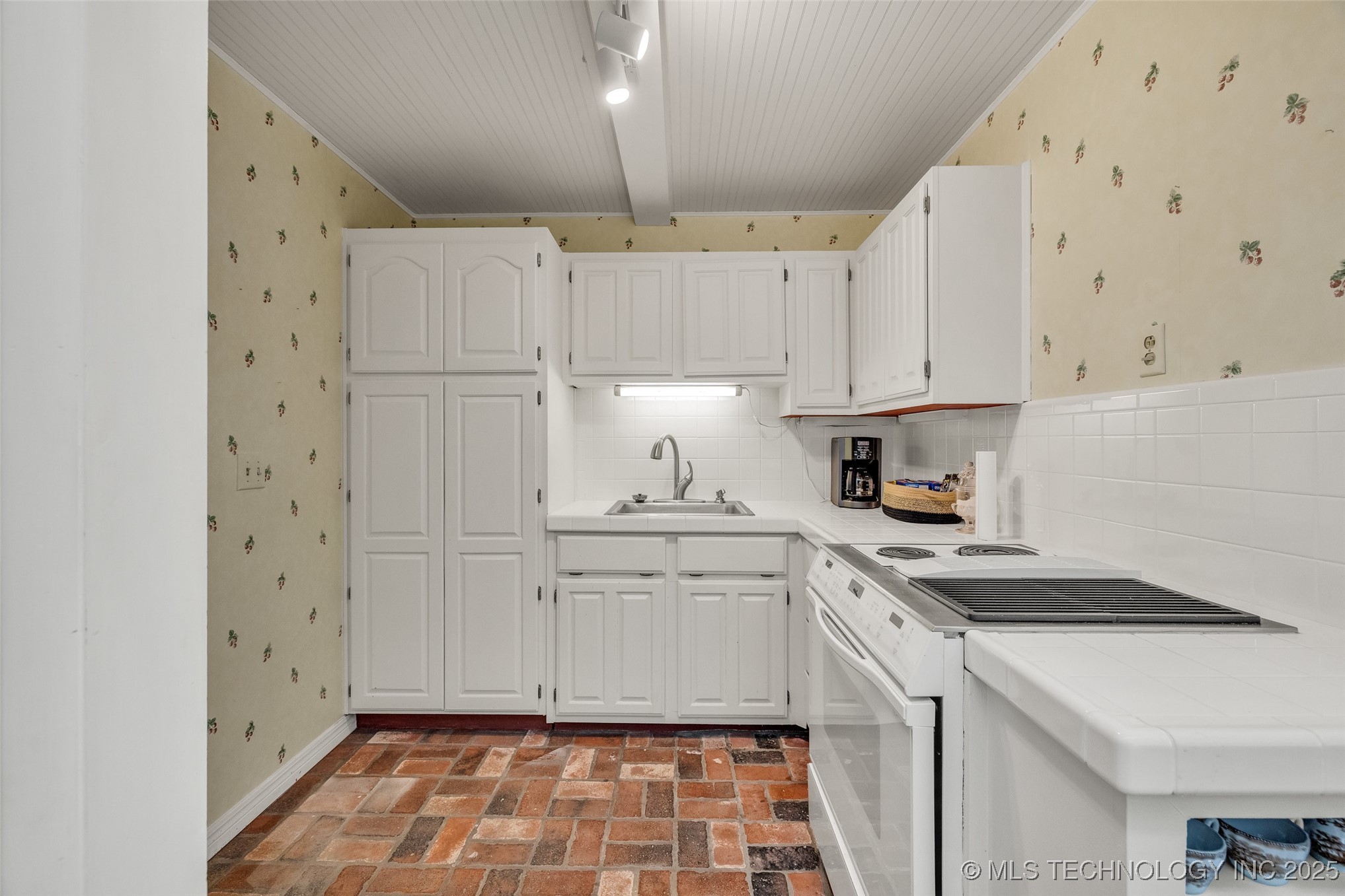 3112 Shore Drive Property Photo 23