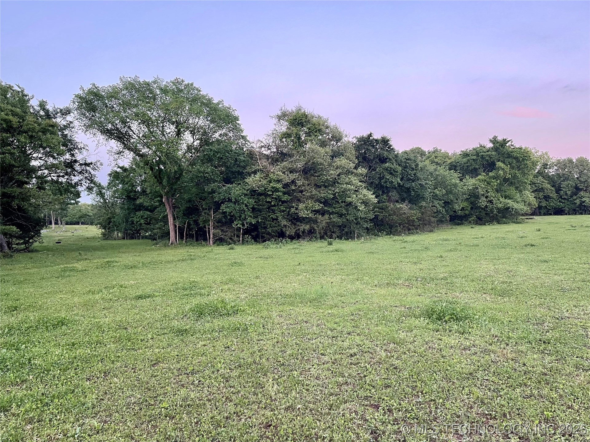6806 S Rock Creek Loop Property Photo 7