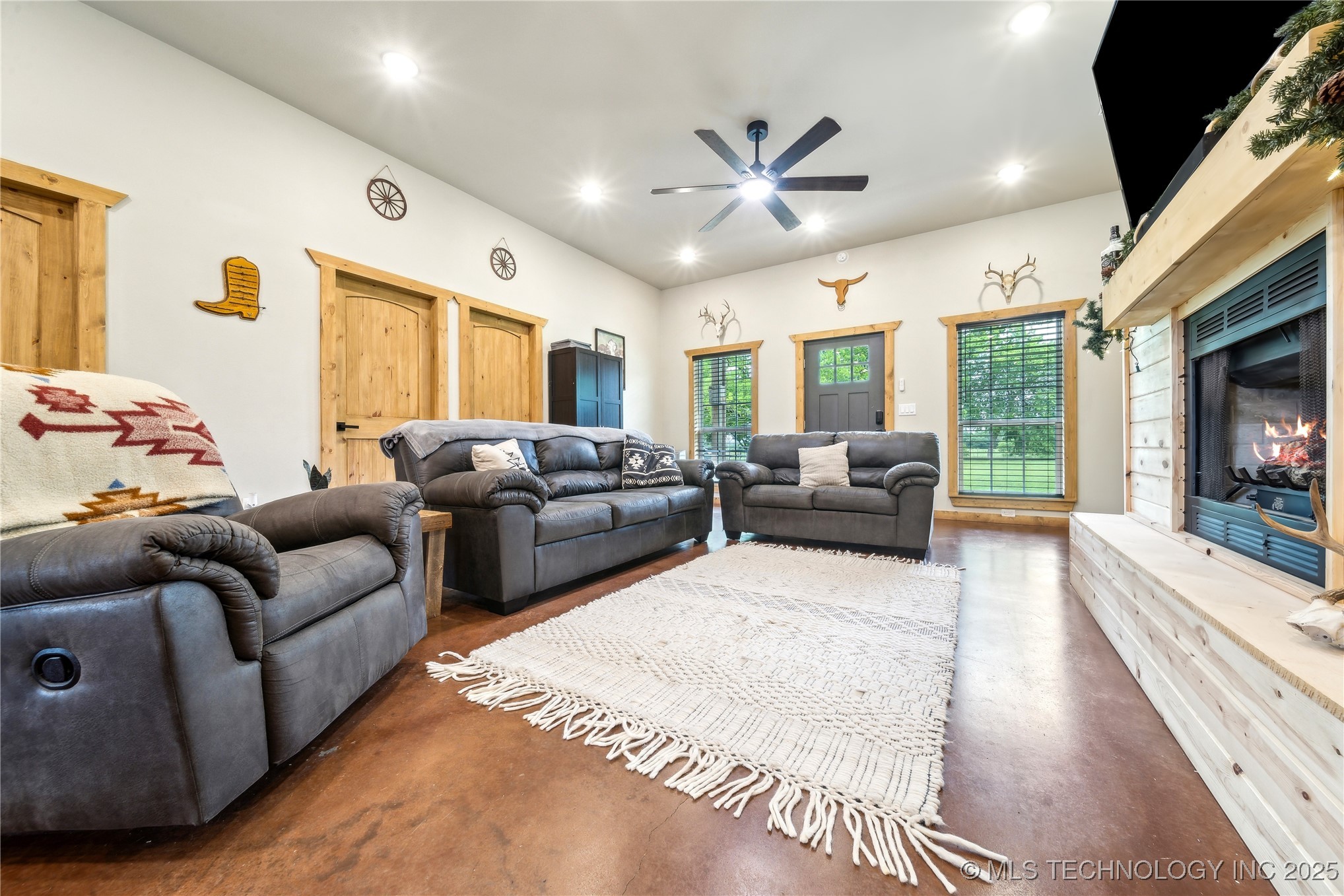 17784 S 210 Road Property Photo 7