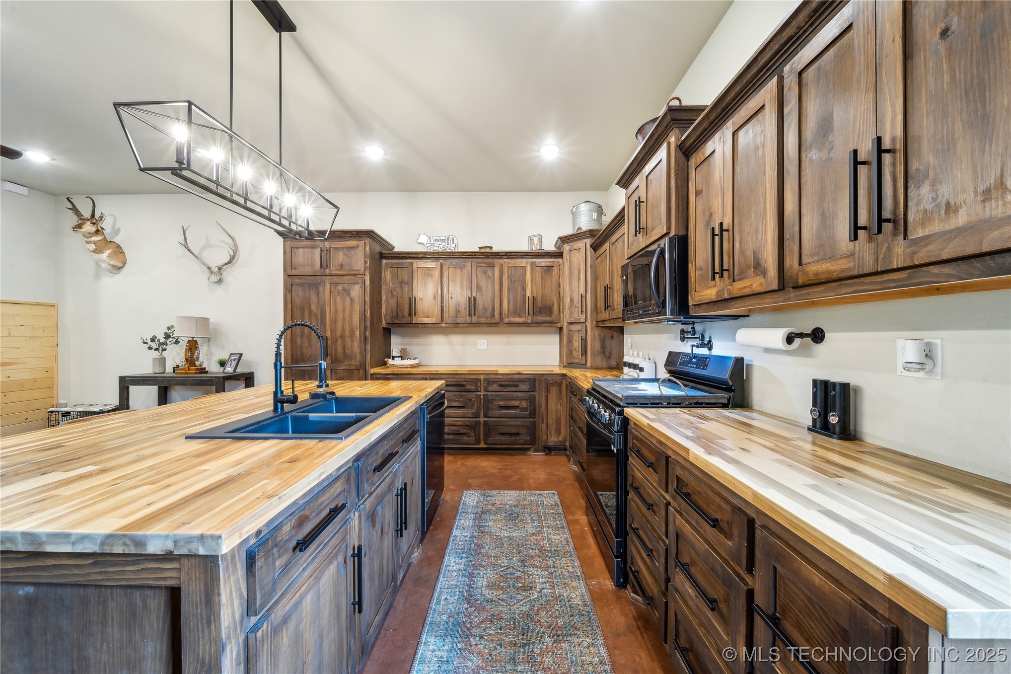 17784 S 210 Road Property Photo 14